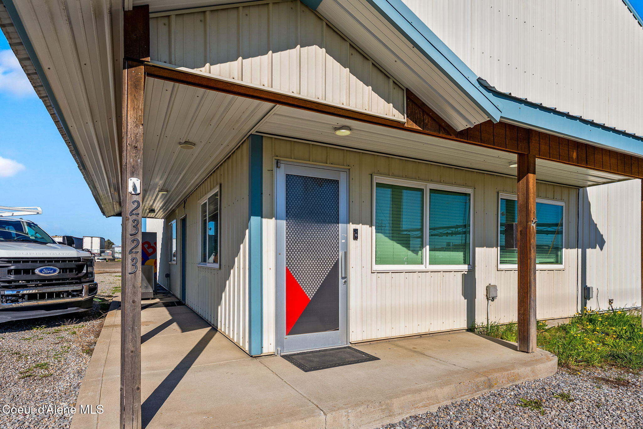 2315 N HIGHWAY 41