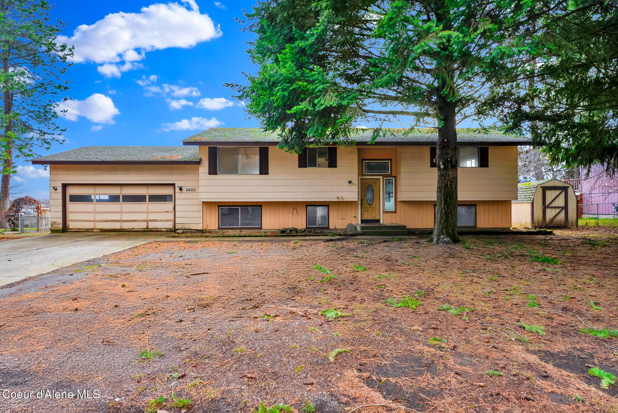 5605 N PINEGROVE DR, Coeur d'Alene