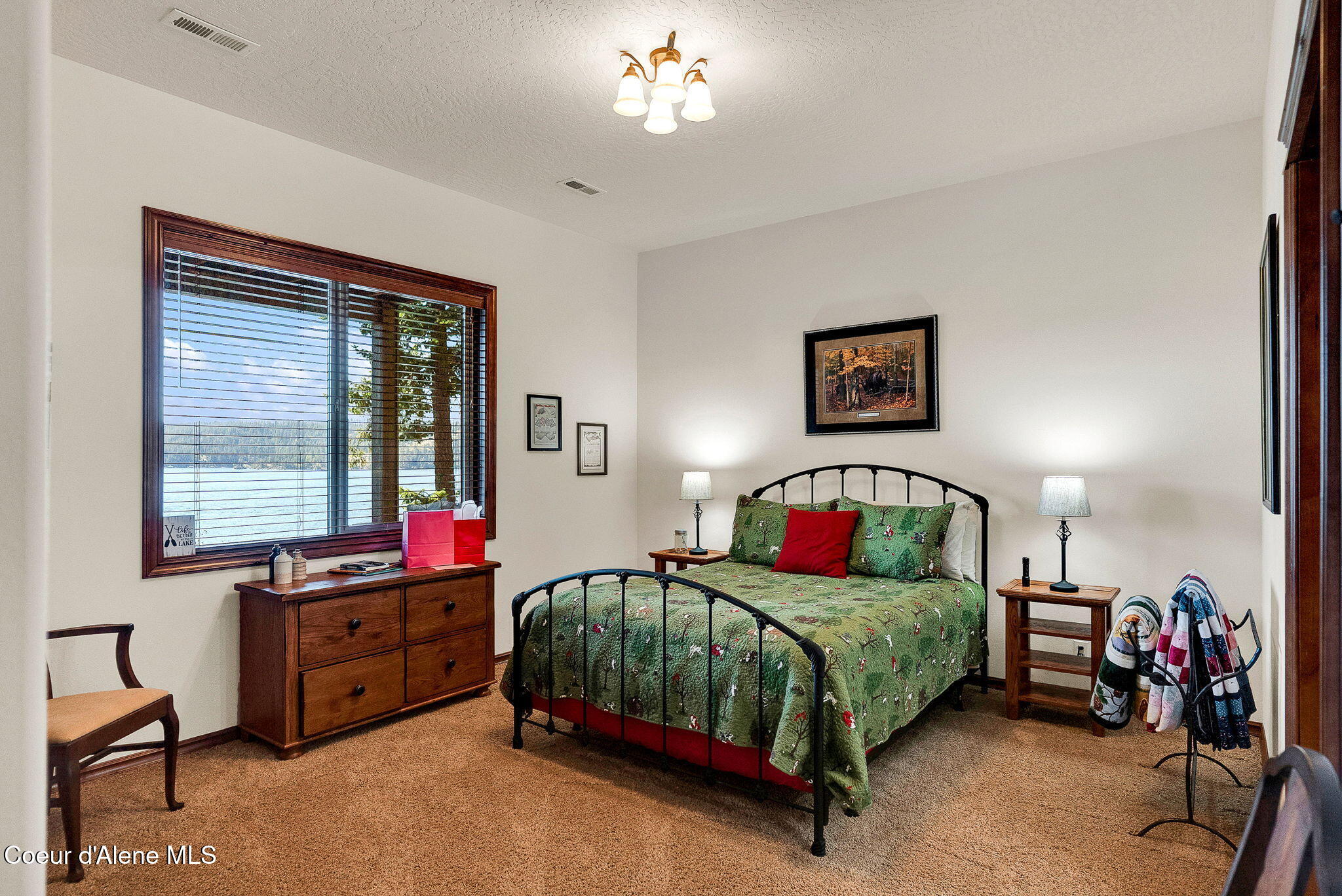 7404 S PANORAMA VIEW DR