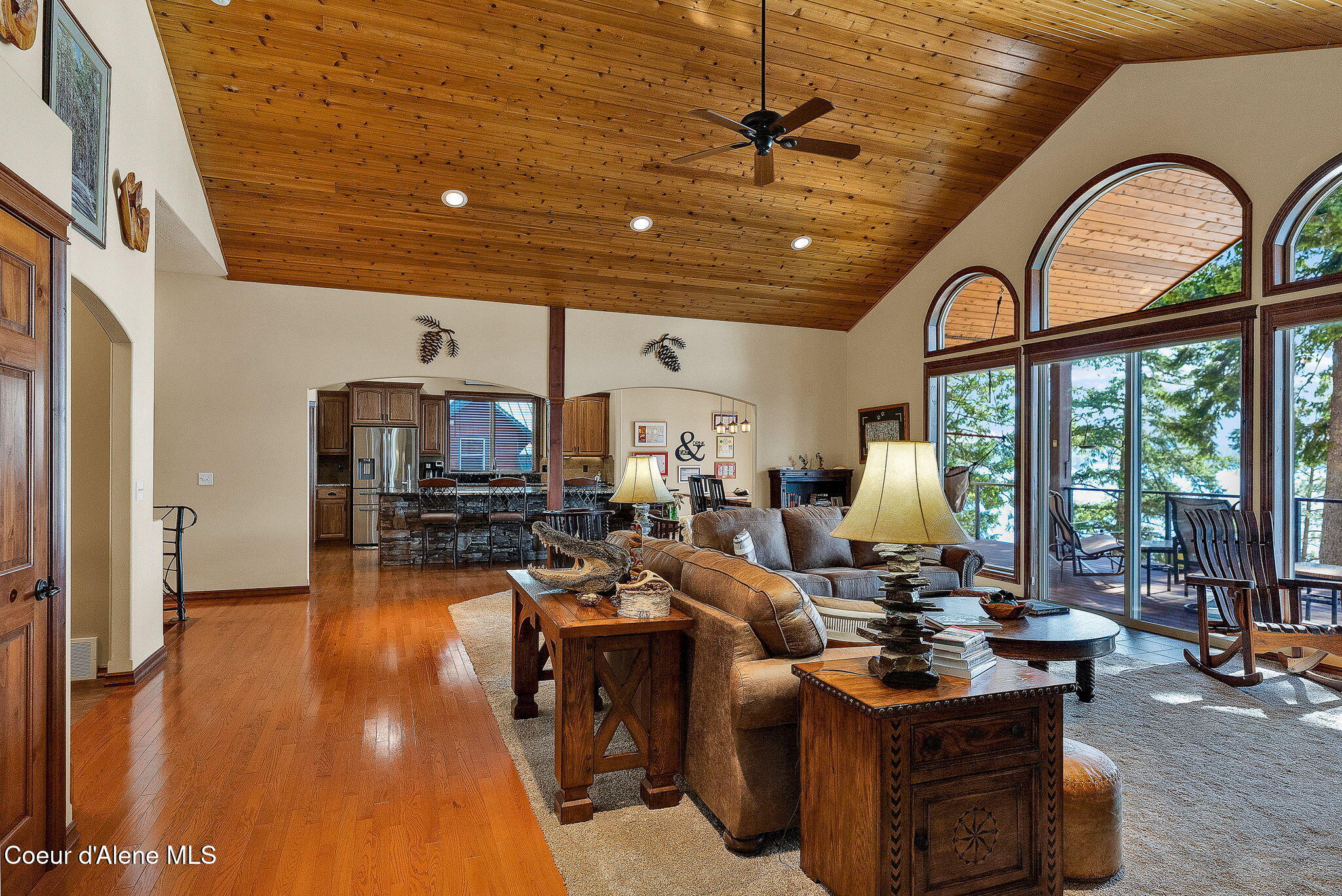 7404 S PANORAMA VIEW DR