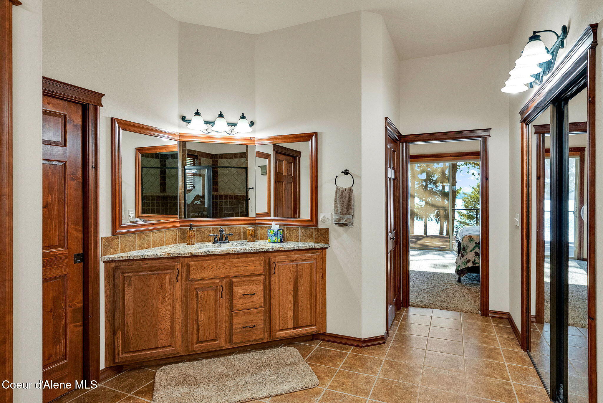 7404 S PANORAMA VIEW DR