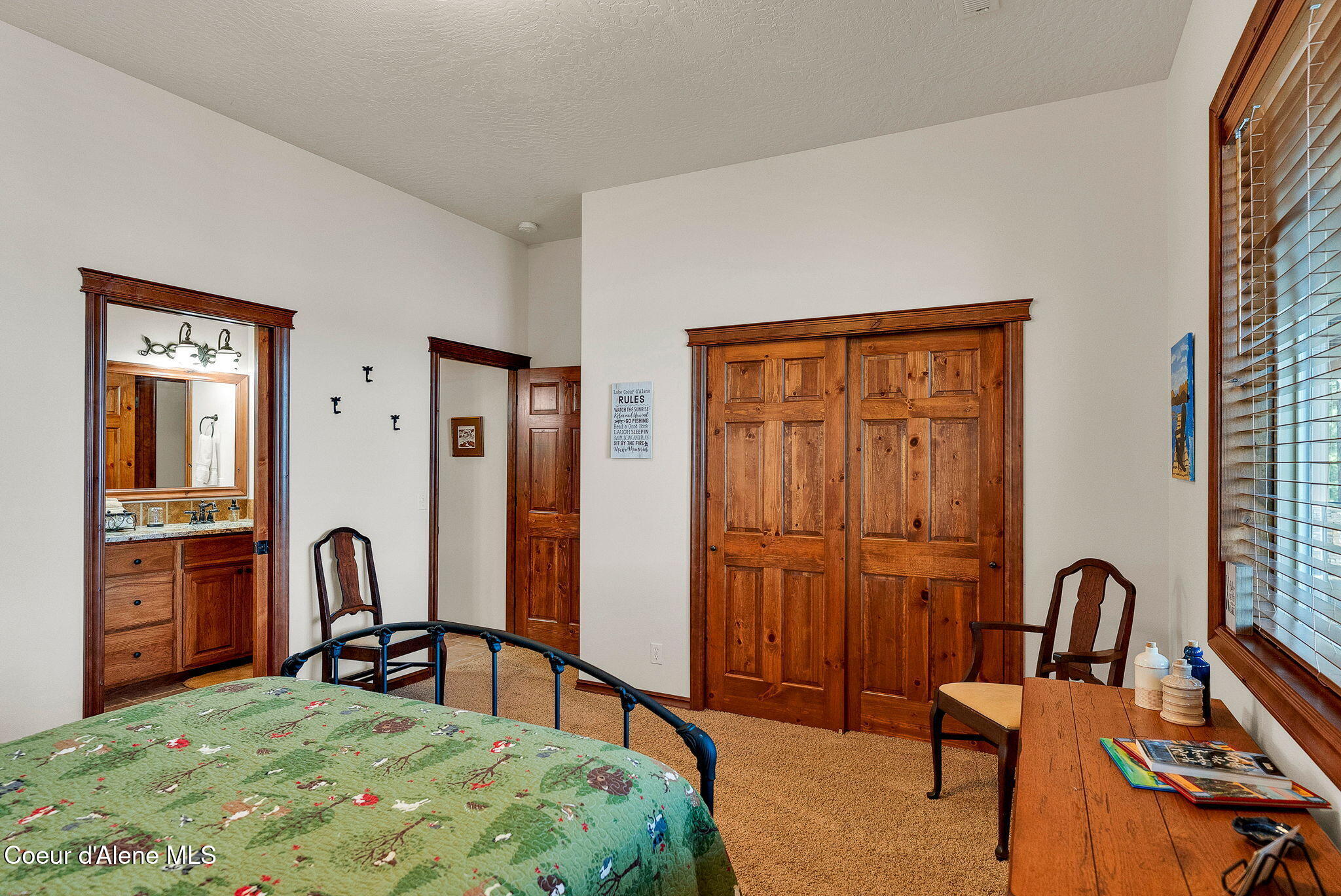 7404 S PANORAMA VIEW DR