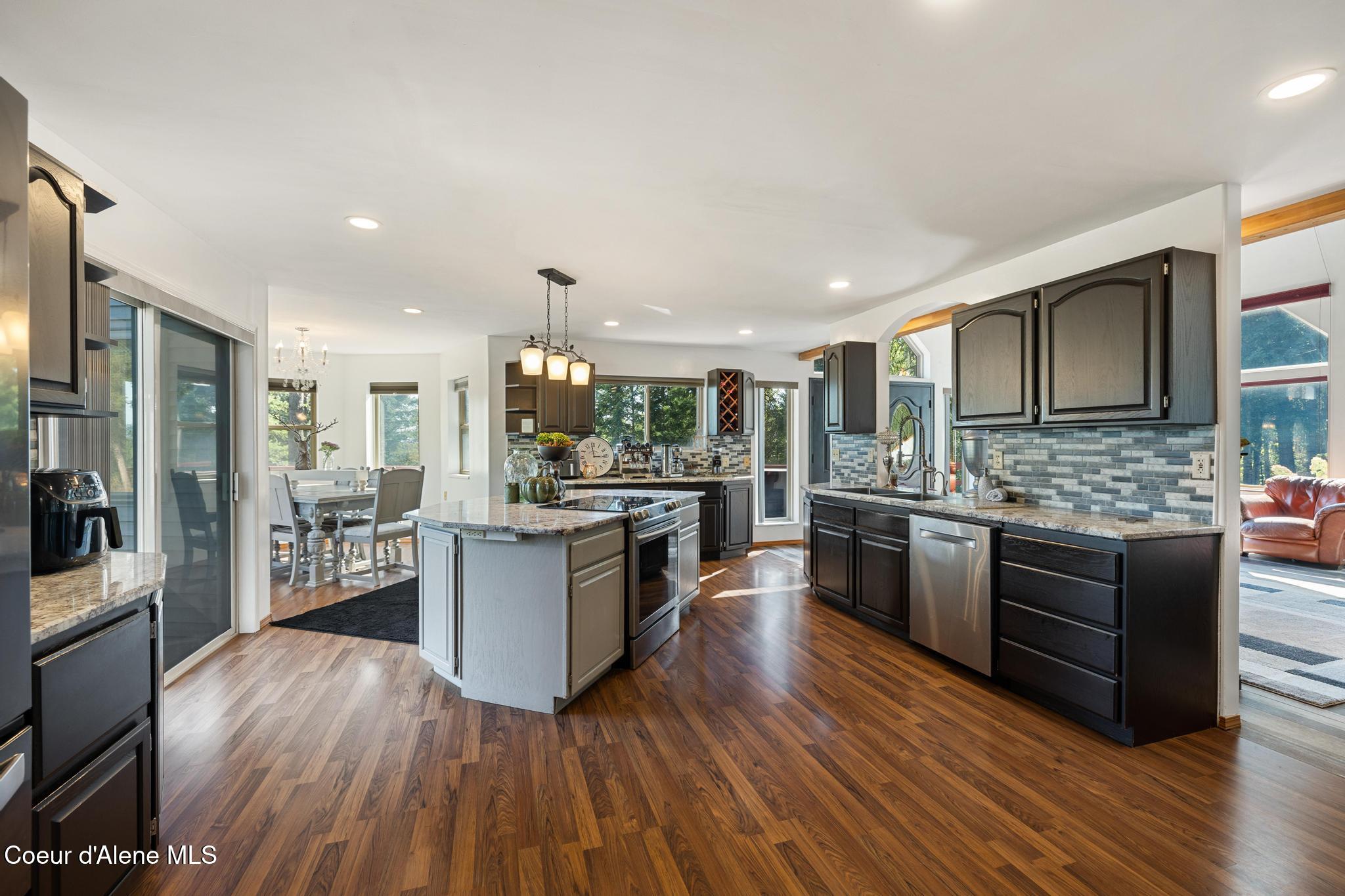 299 OAK TERRACE CREEK