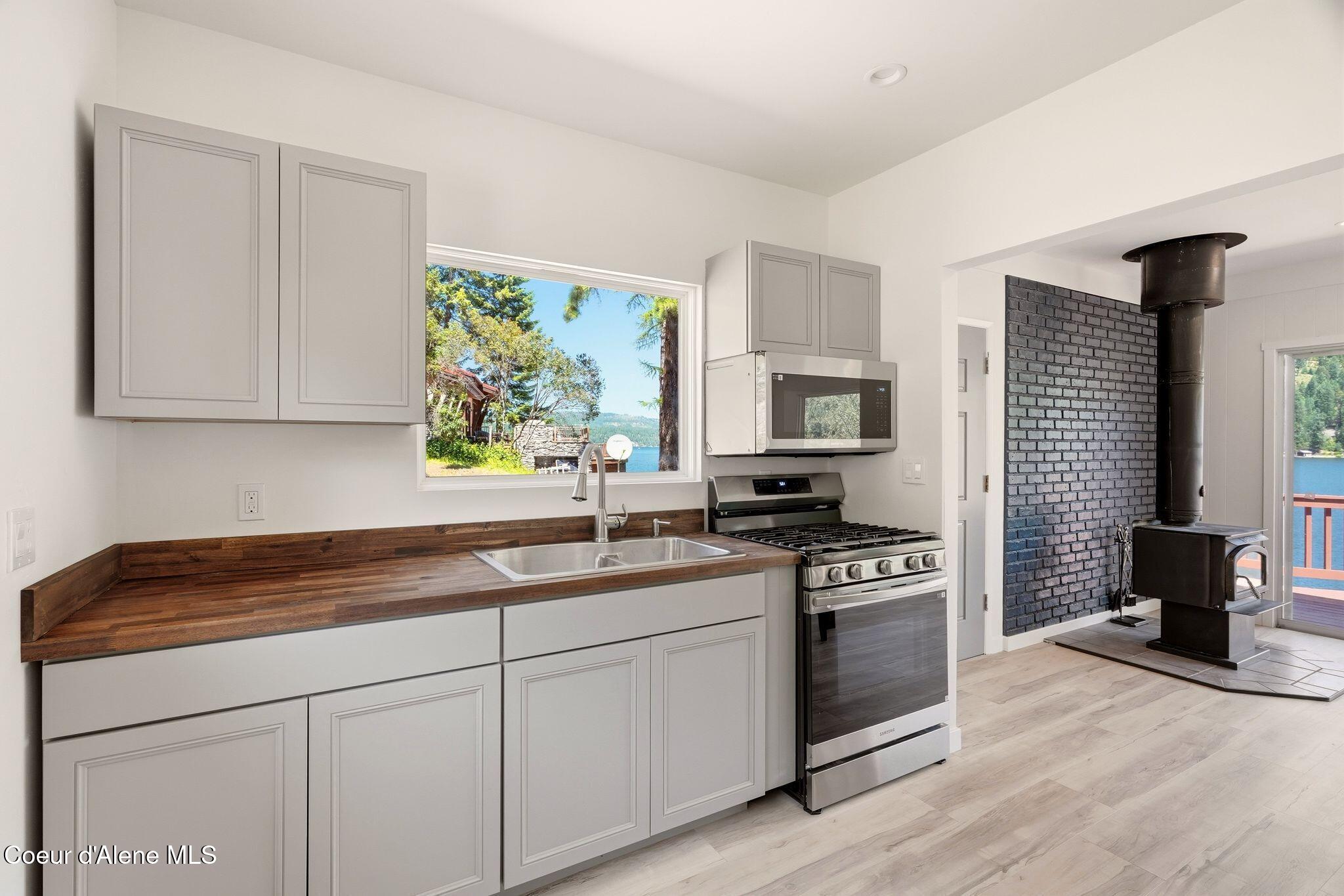 62766 S POWDERHORN BAY RD