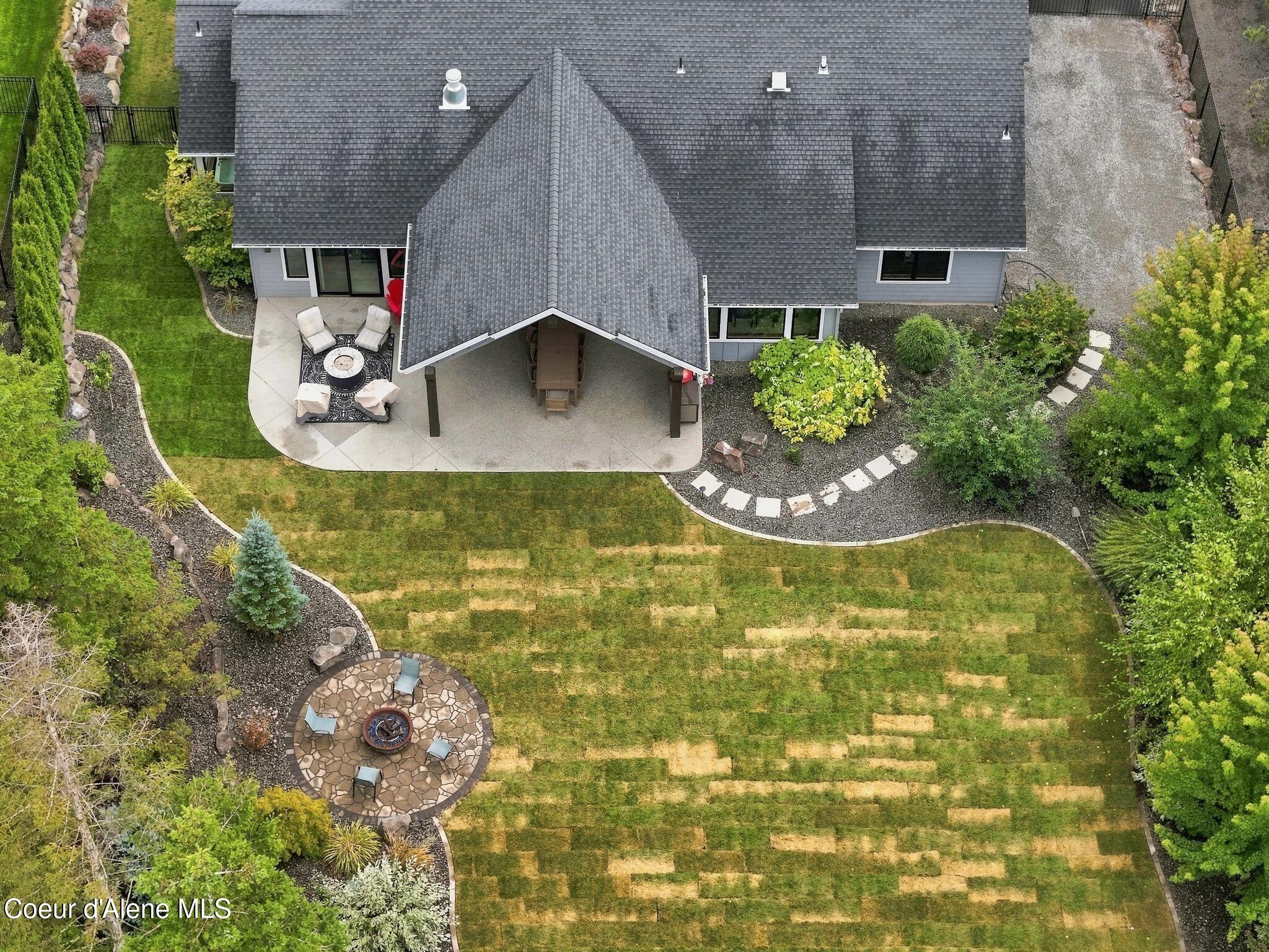 3503 E WINRAY DR