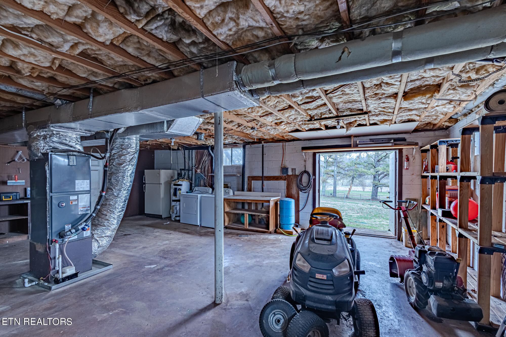 218 Meadow Brook Rd