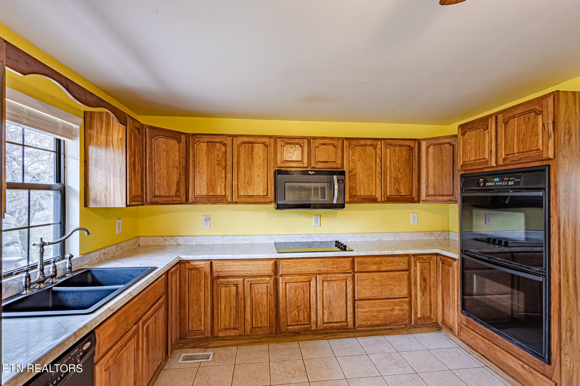 218 Meadow Brook Rd