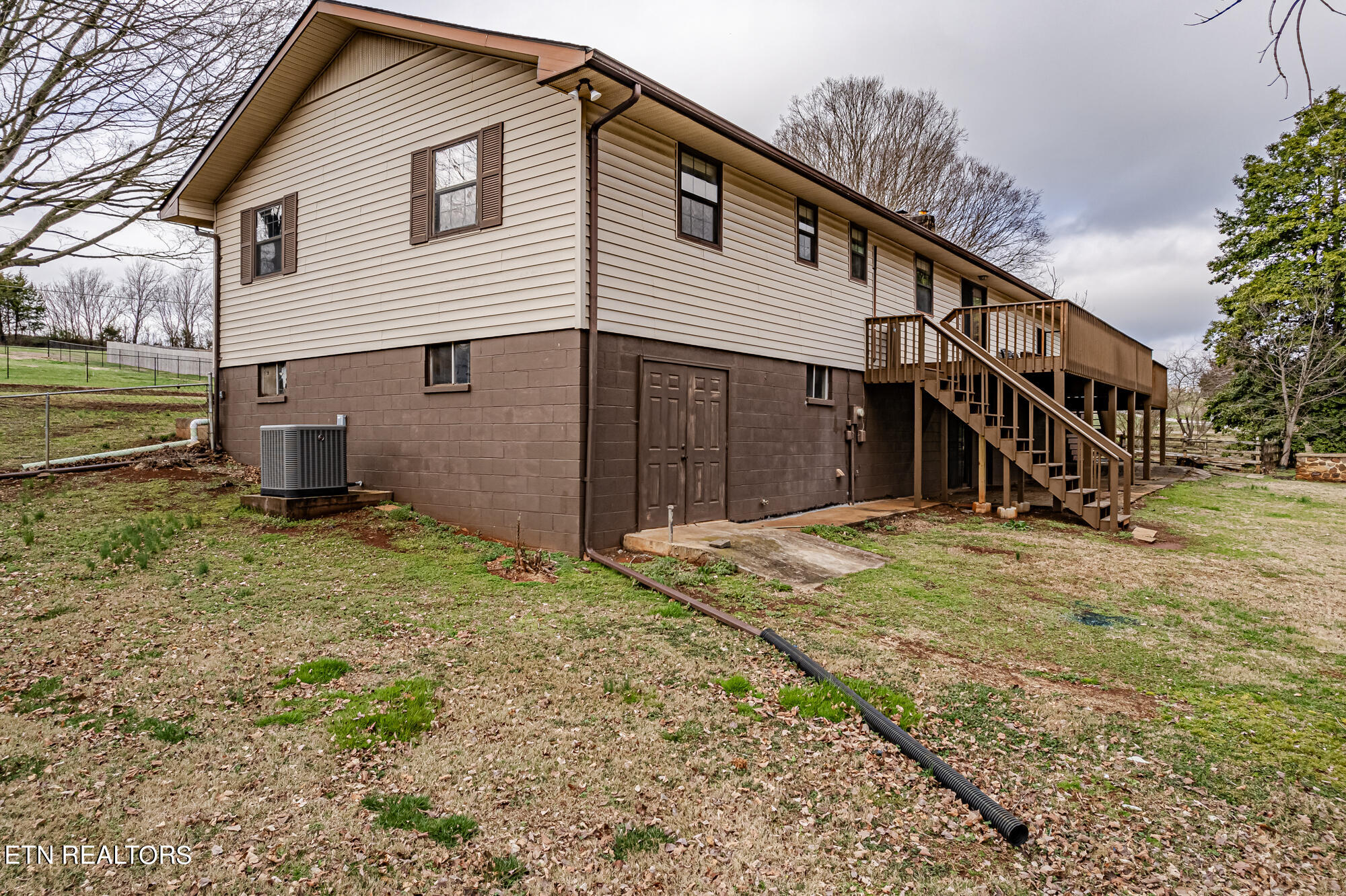 218 Meadow Brook Rd