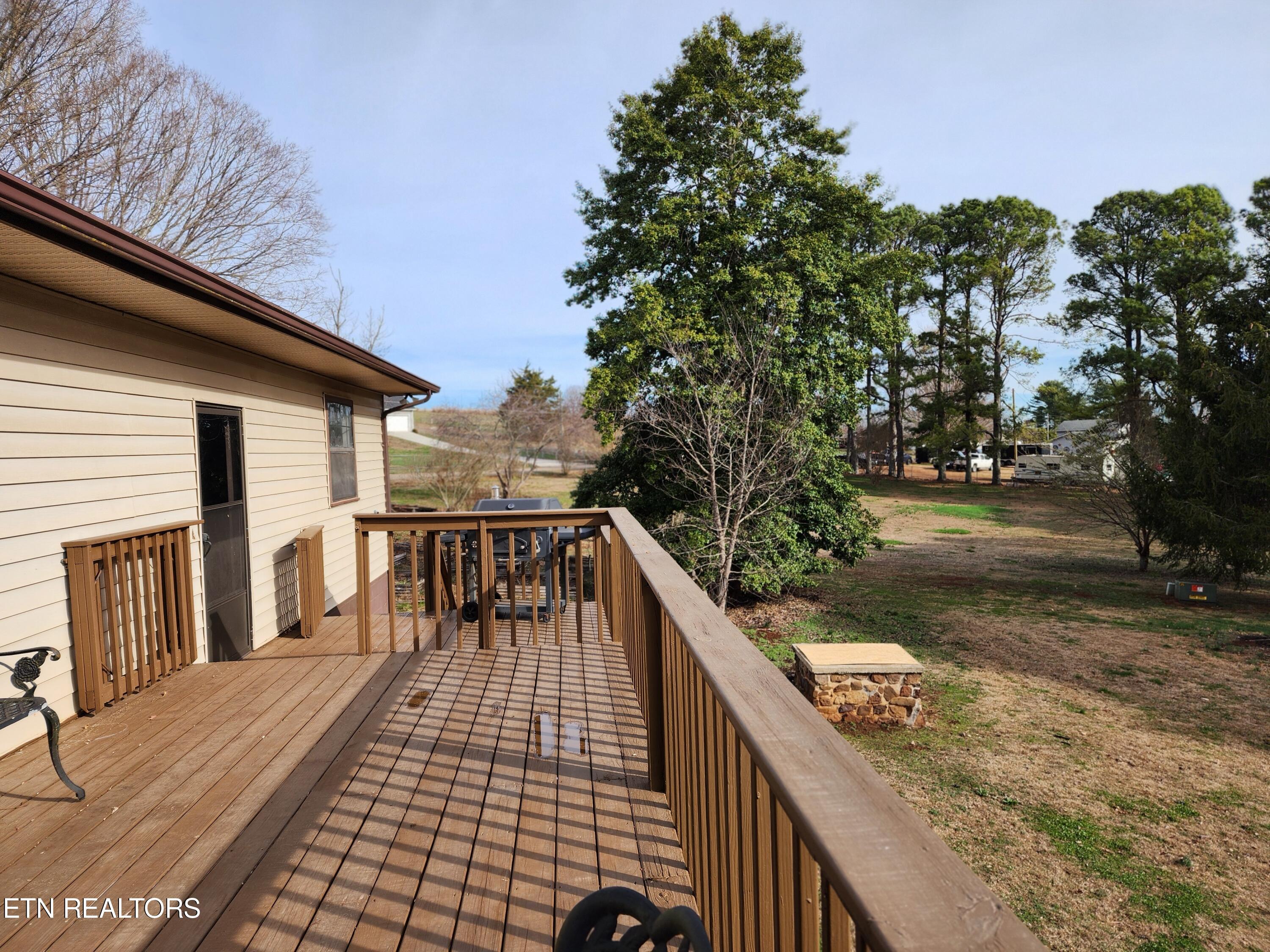 218 Meadow Brook Rd