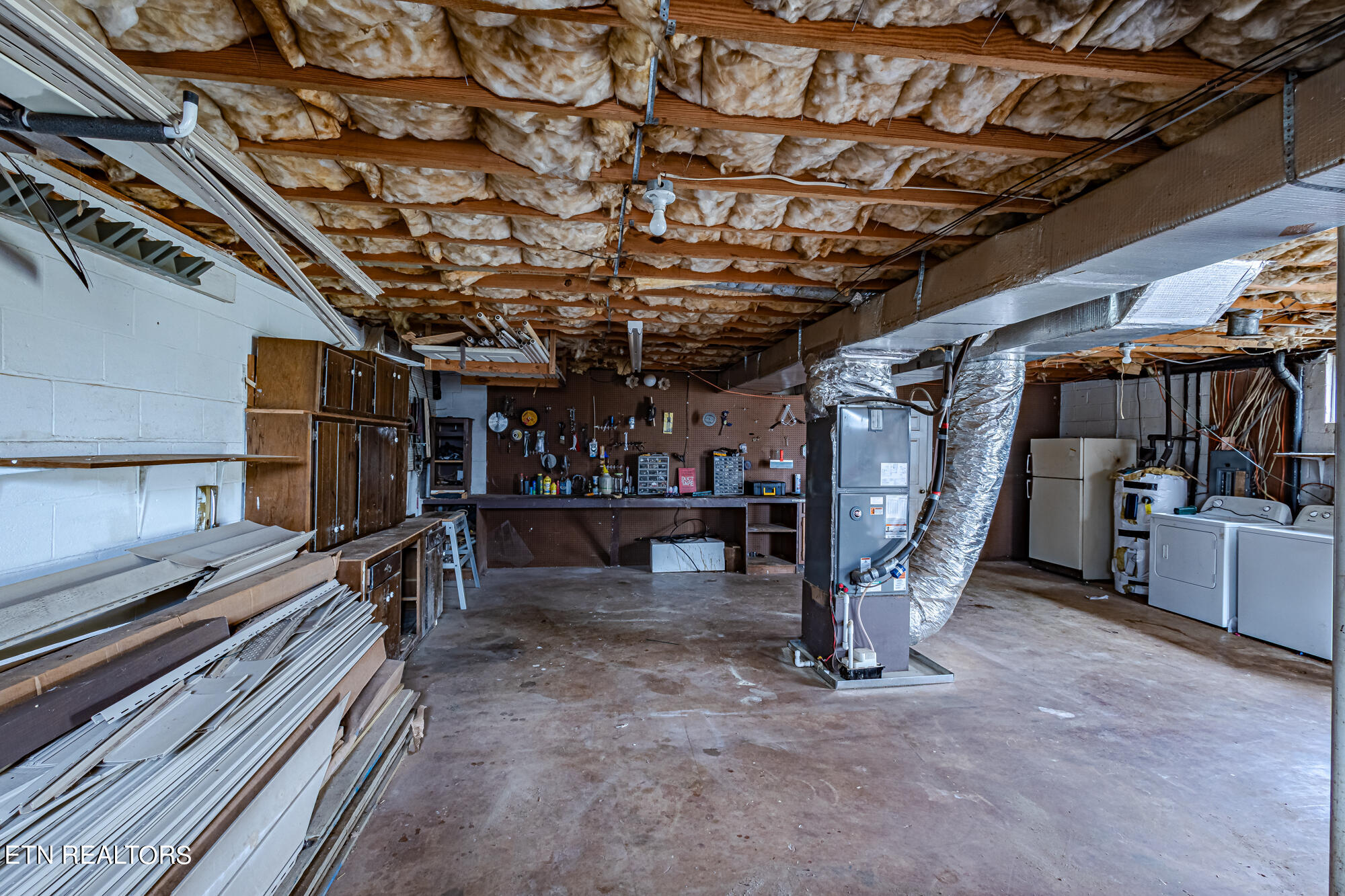 218 Meadow Brook Rd
