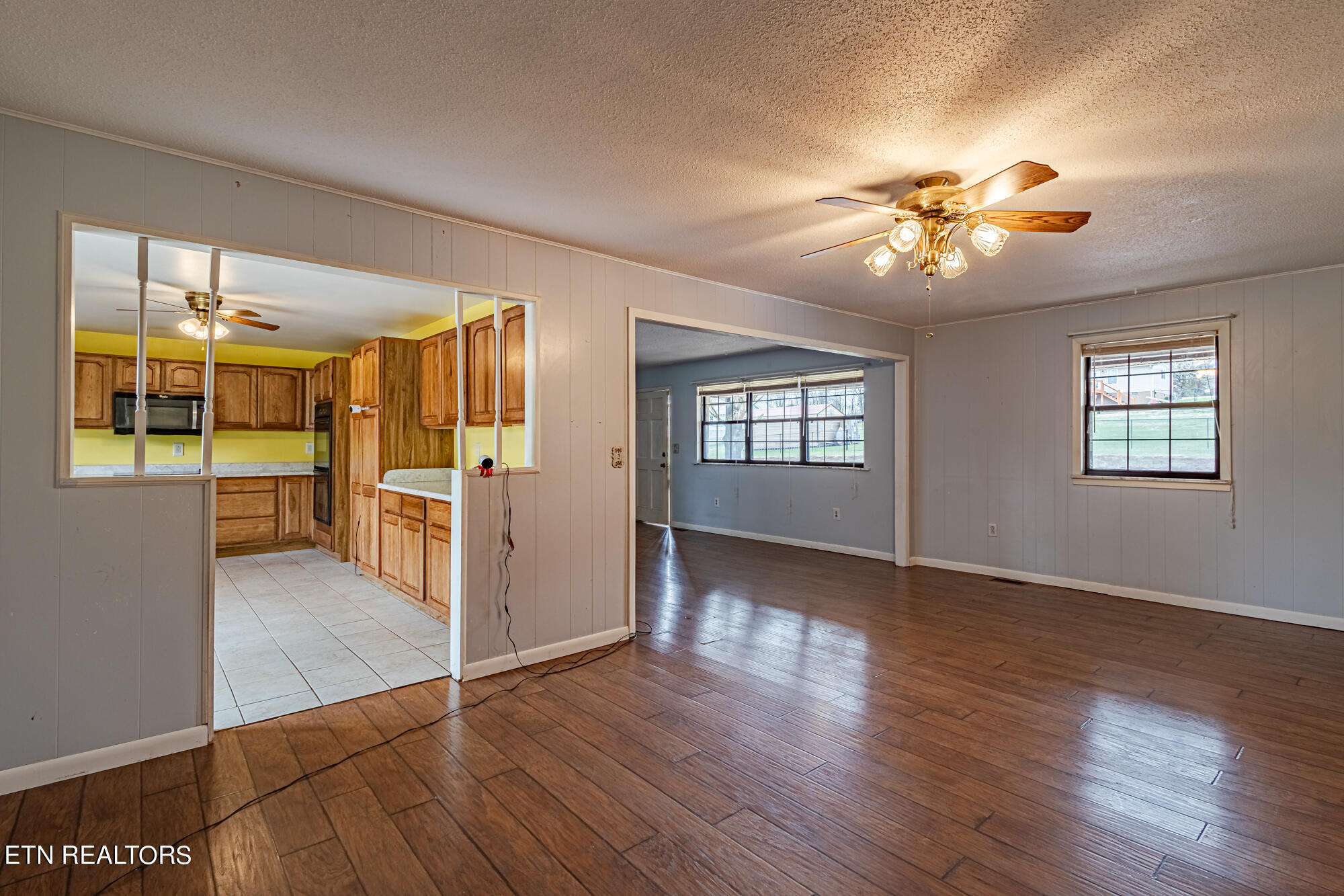 218 Meadow Brook Rd