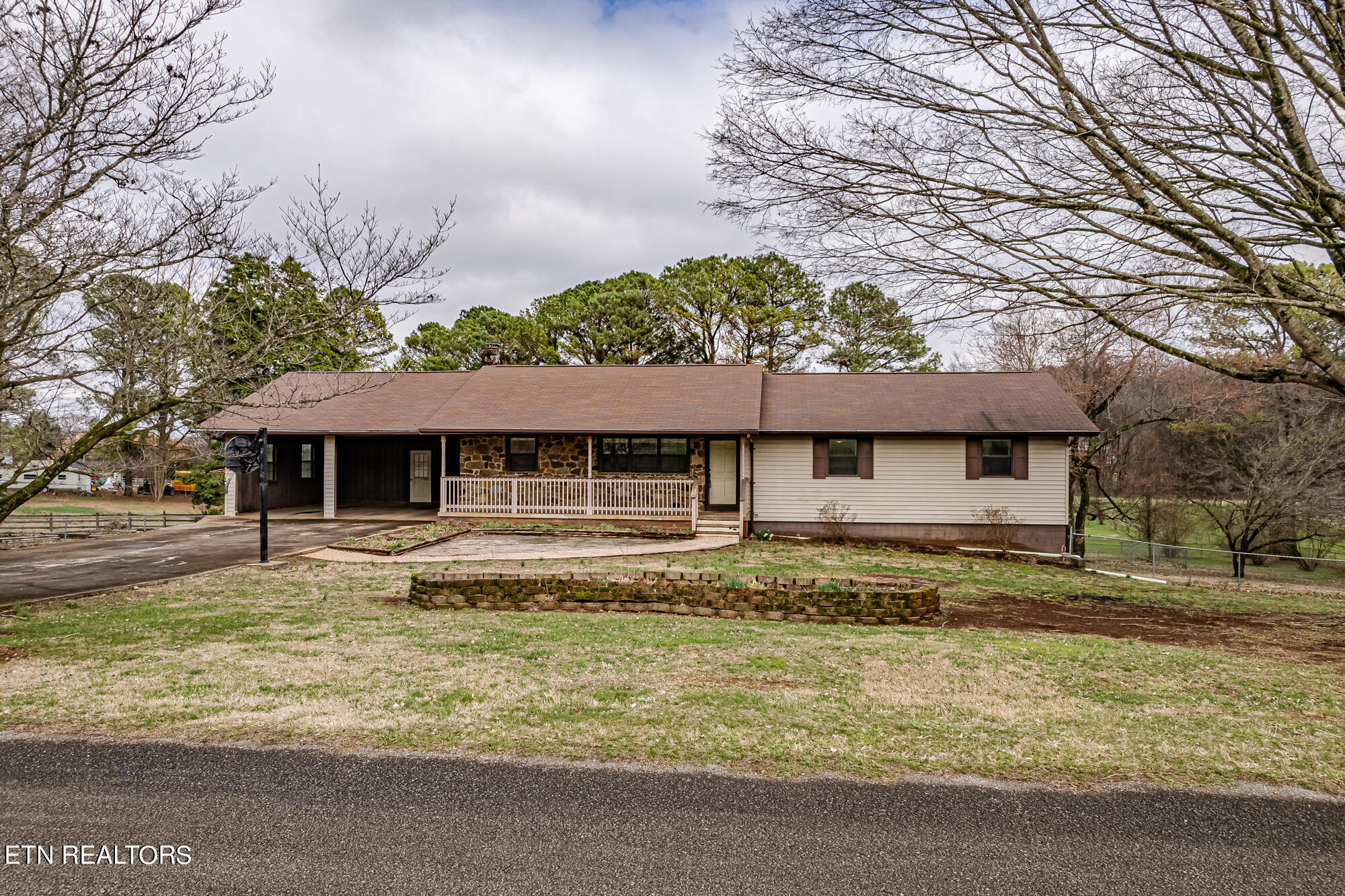 218 Meadow Brook Rd