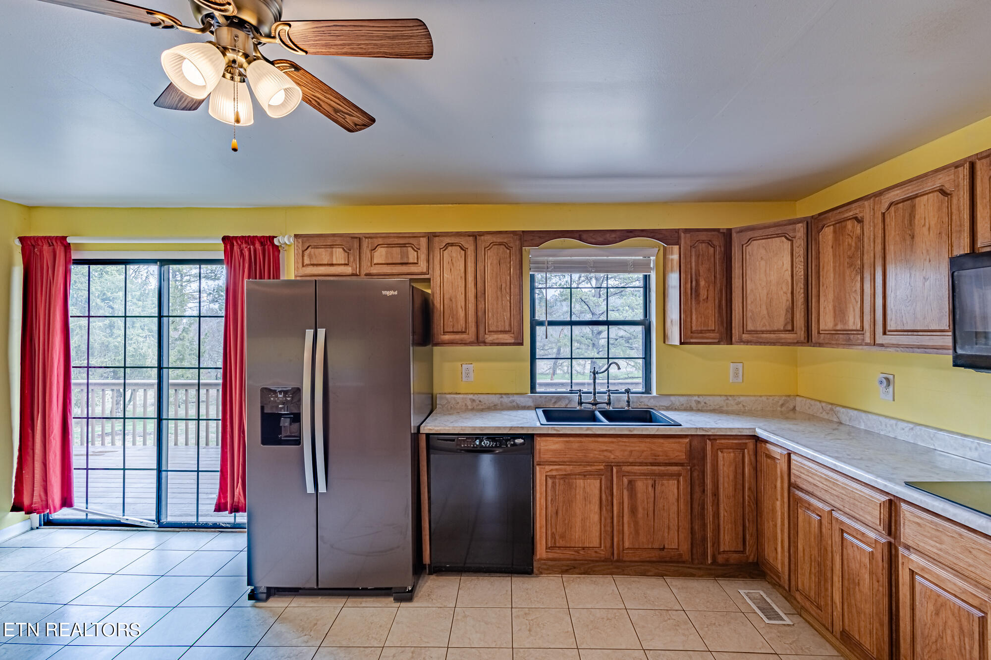 218 Meadow Brook Rd