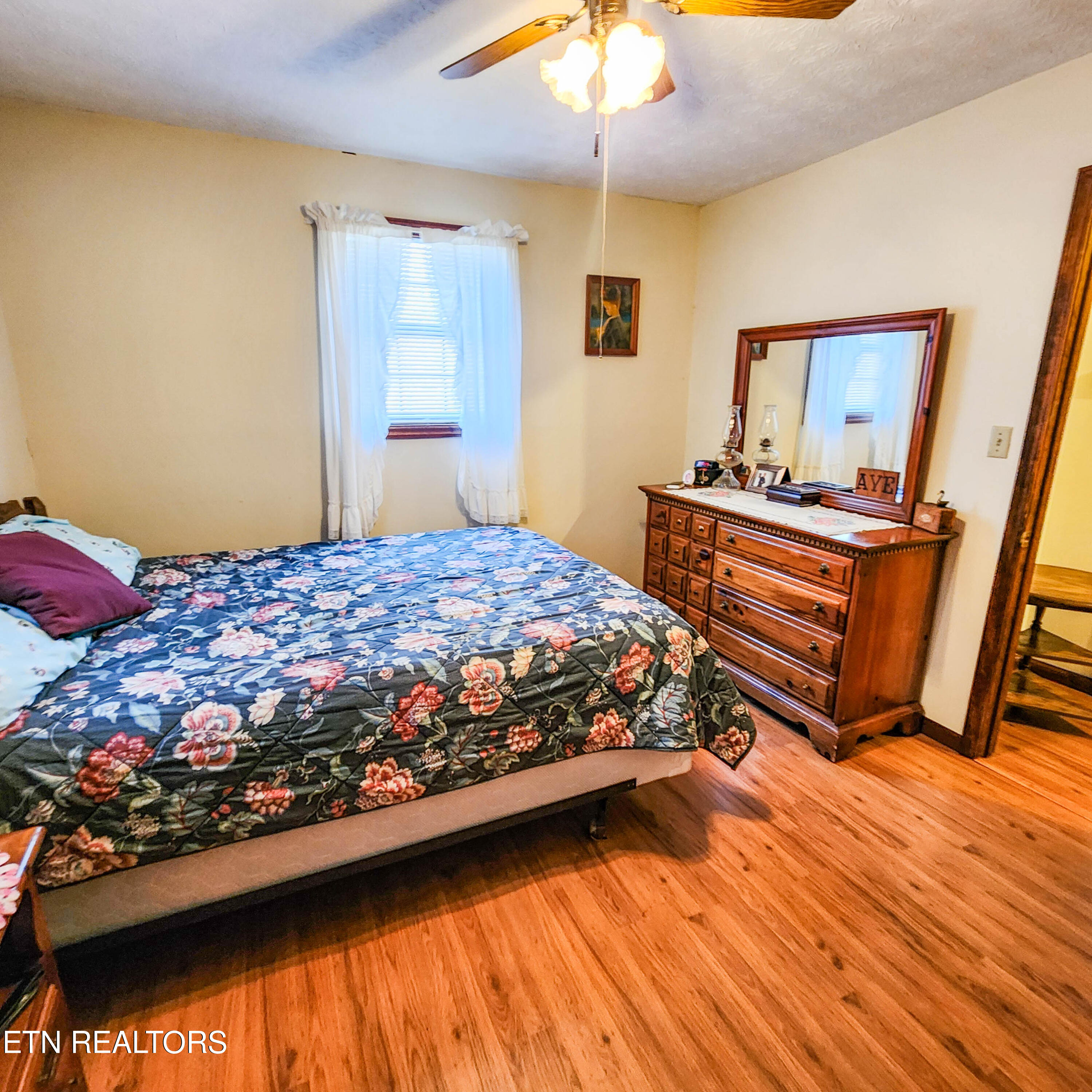 536 Hubbs Grove Rd