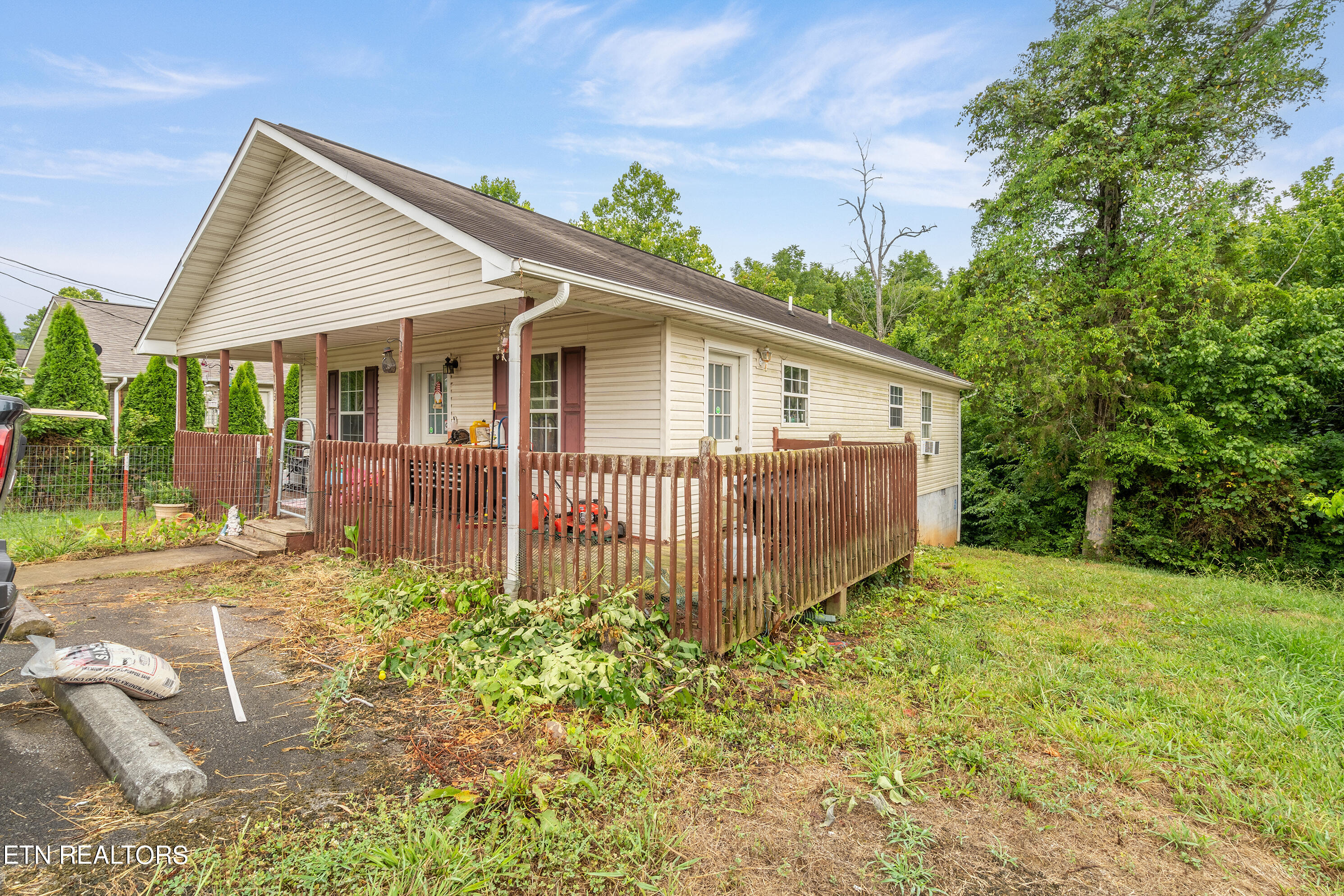 163 Red Bud Lane