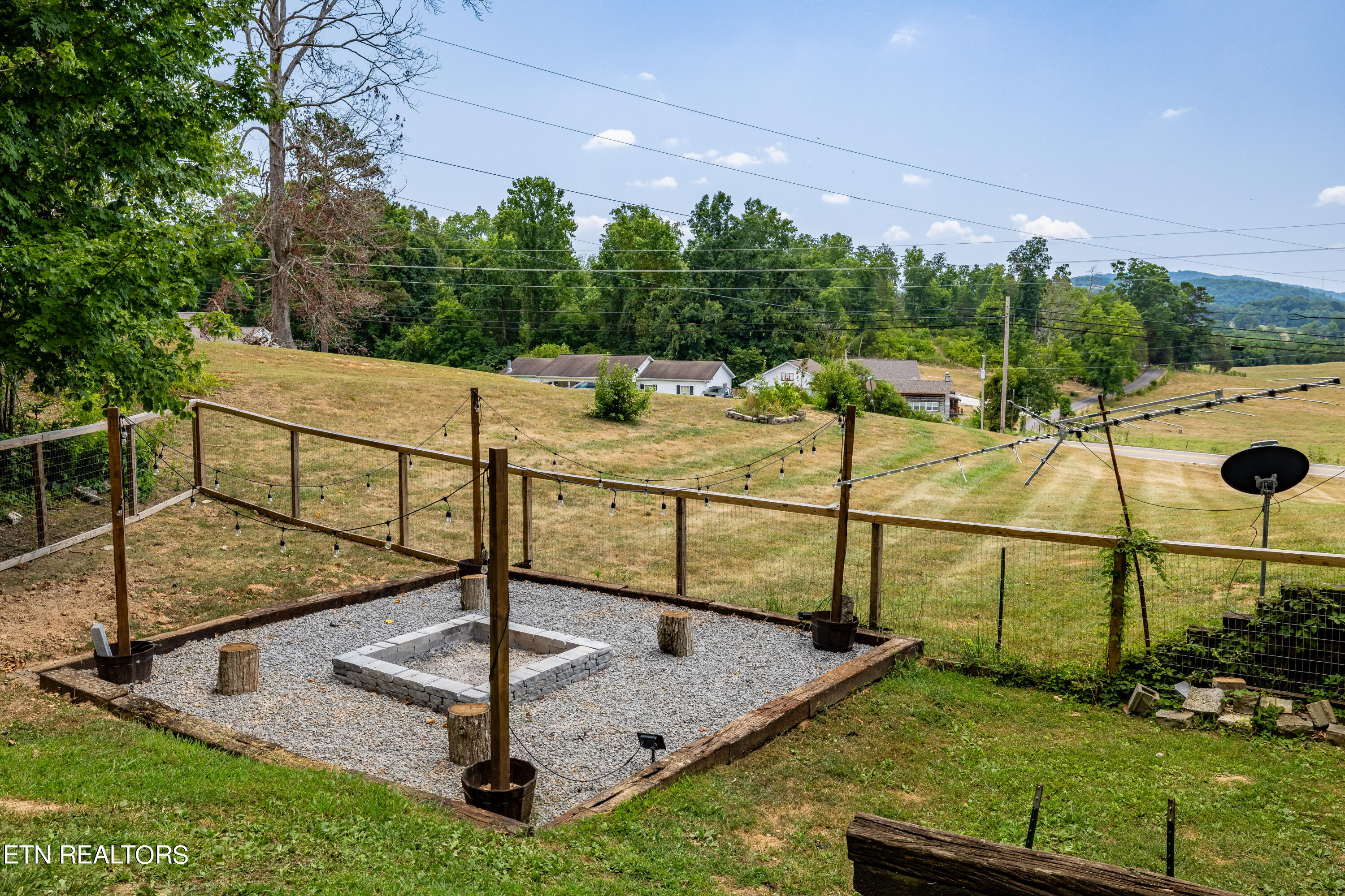 144 Shady Acres