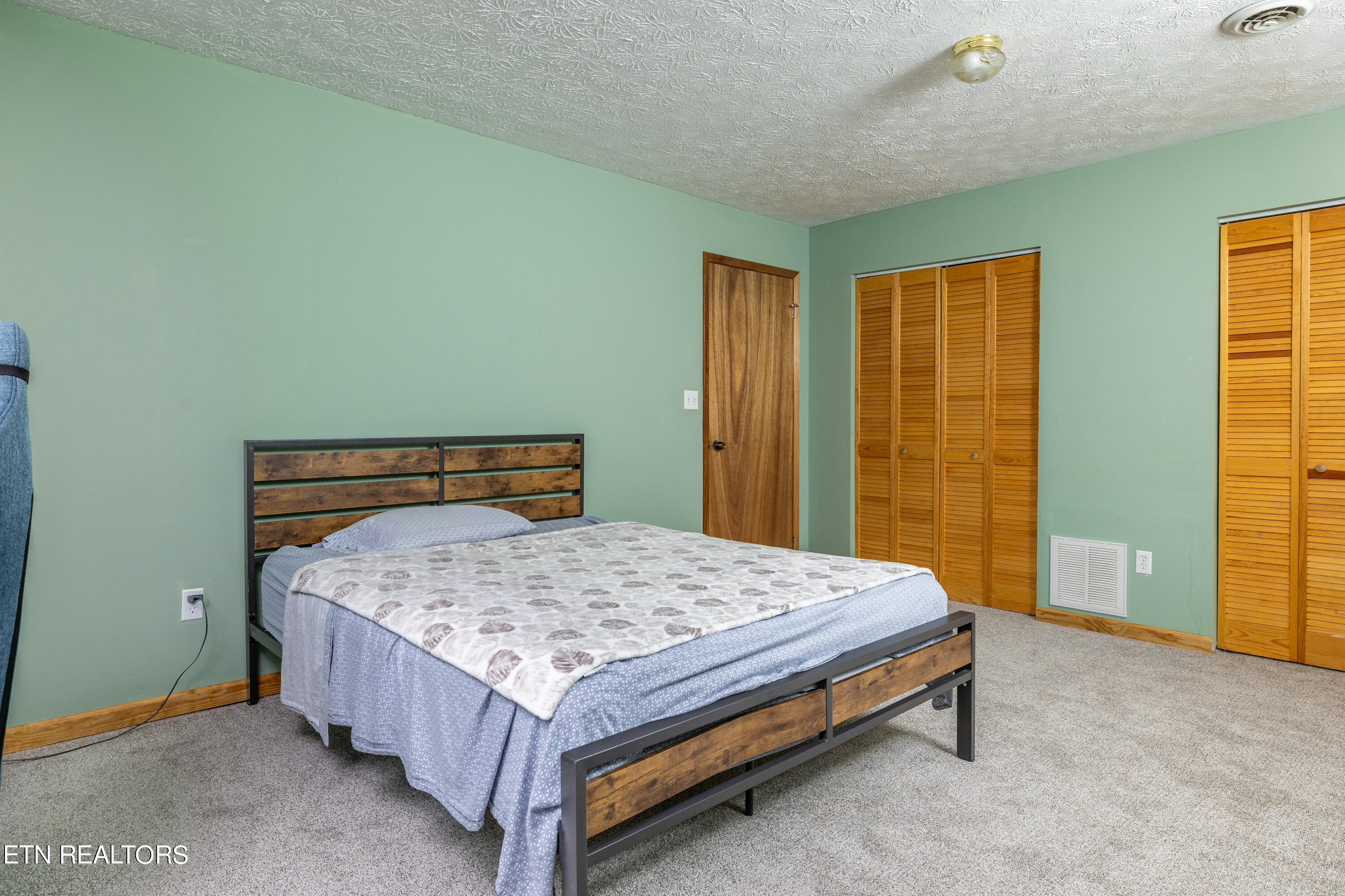 144 Shady Acres