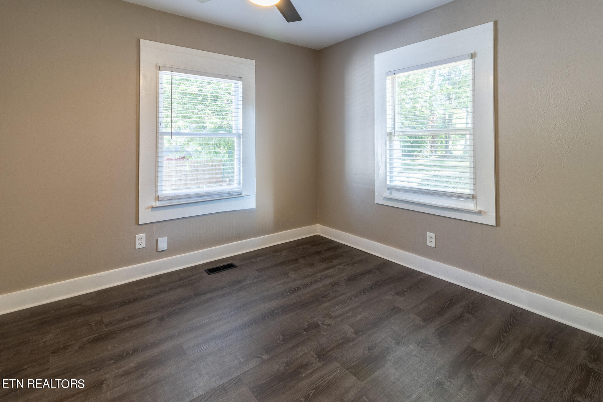140 W Watt St