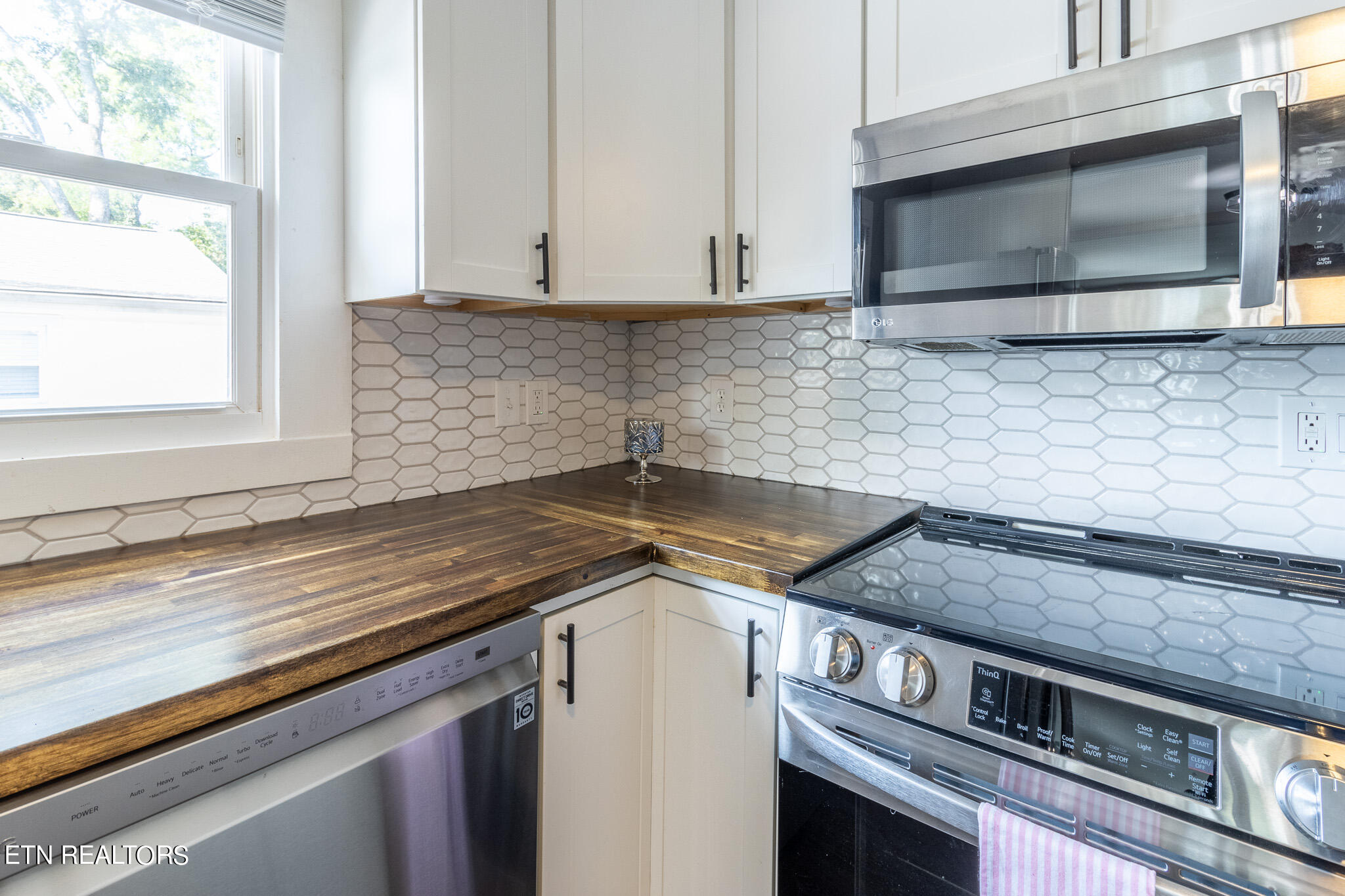 140 W Watt St