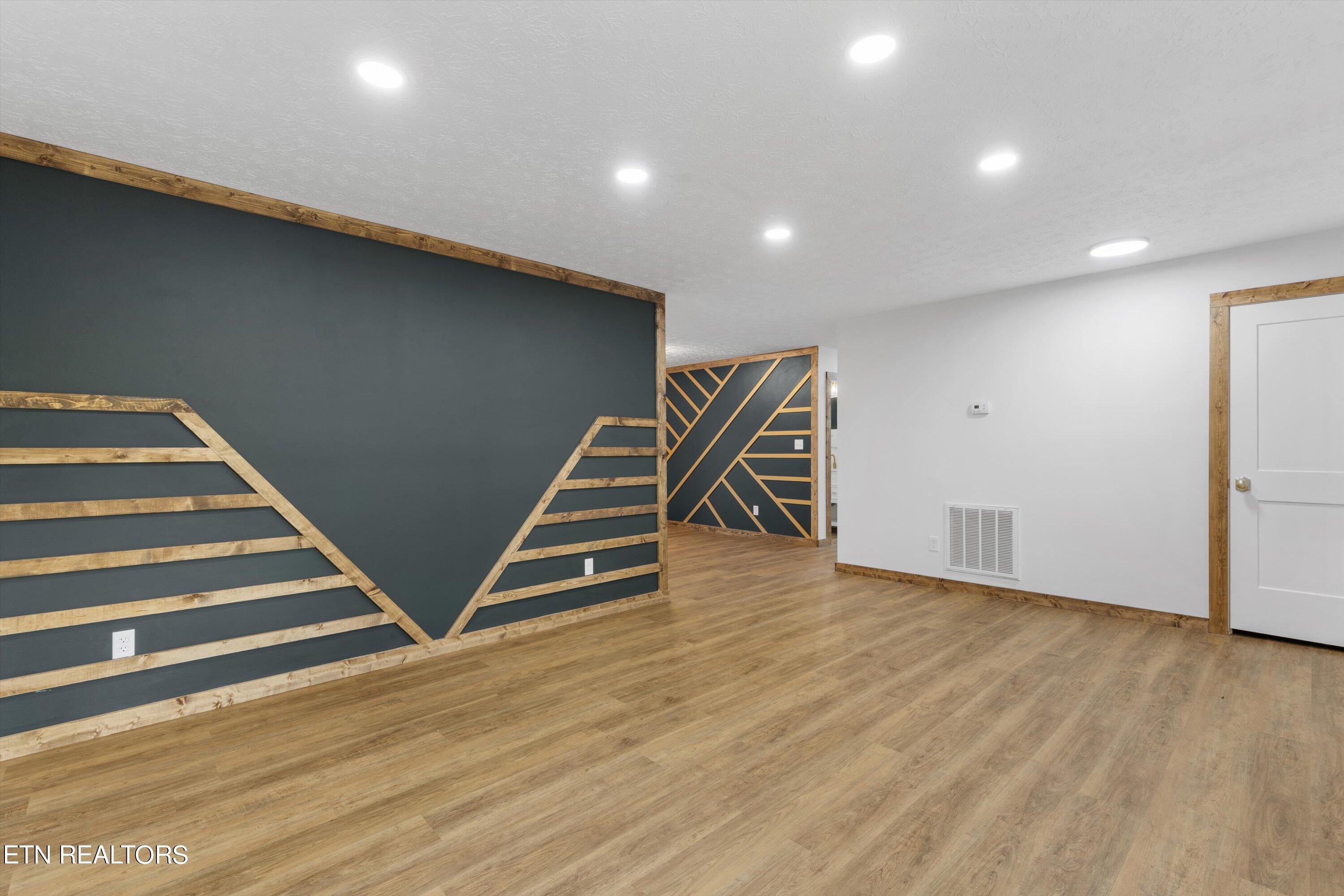127 Hickory Nut Drive