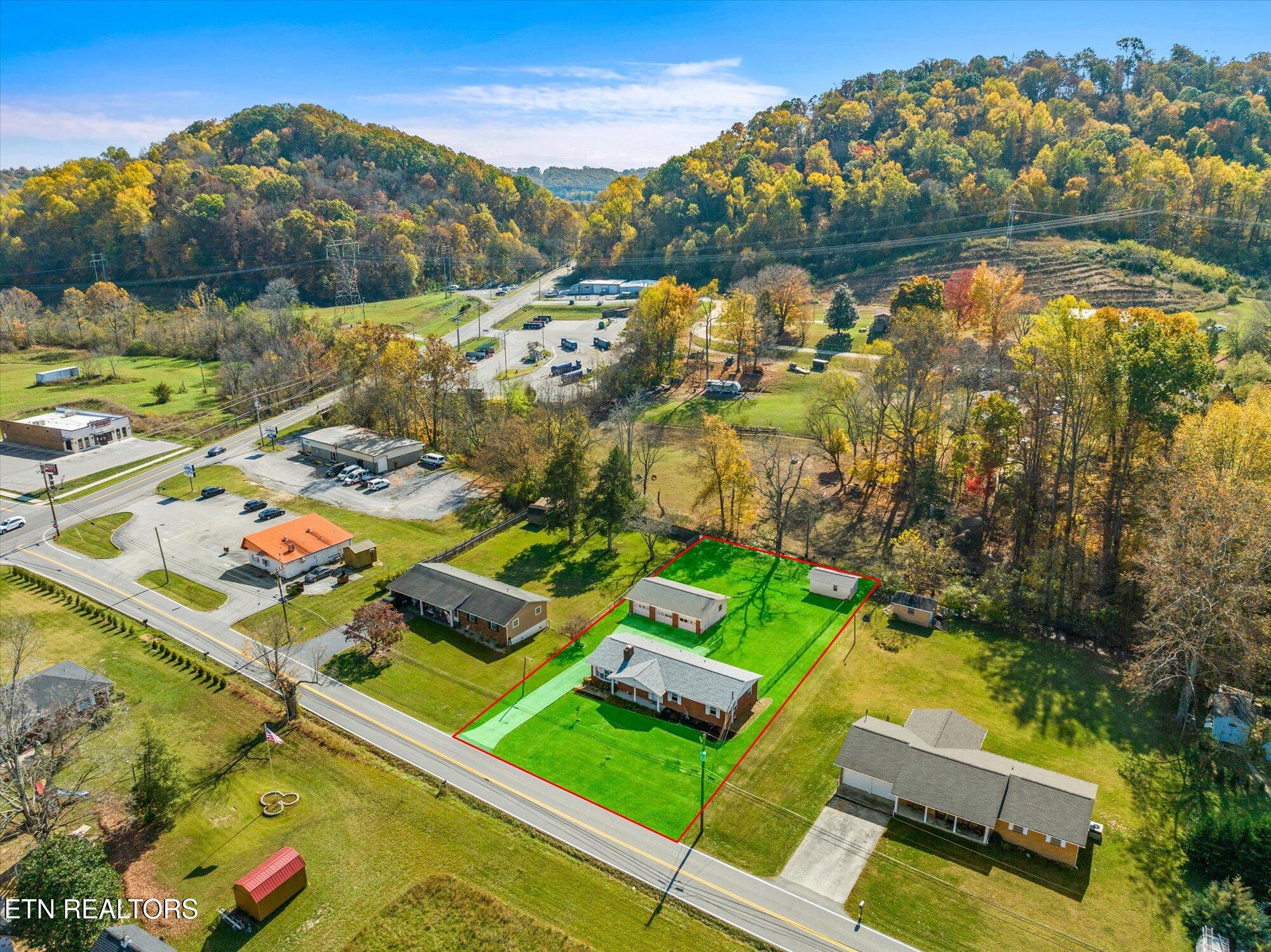 7211 Fairview Rd