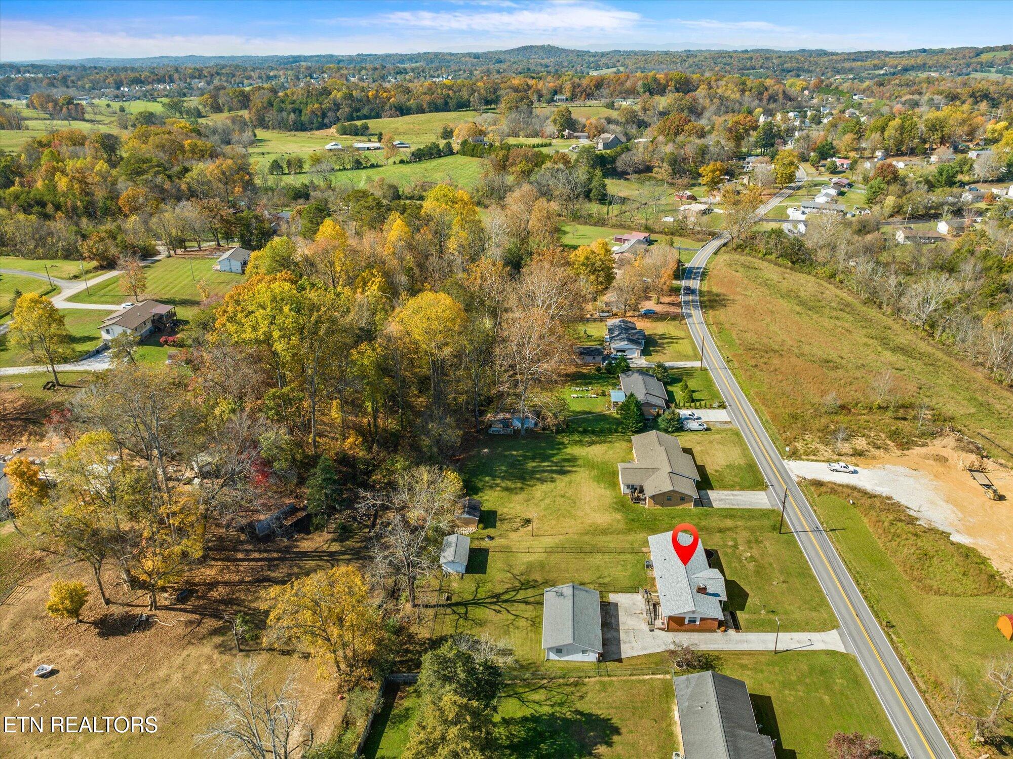 7211 Fairview Rd