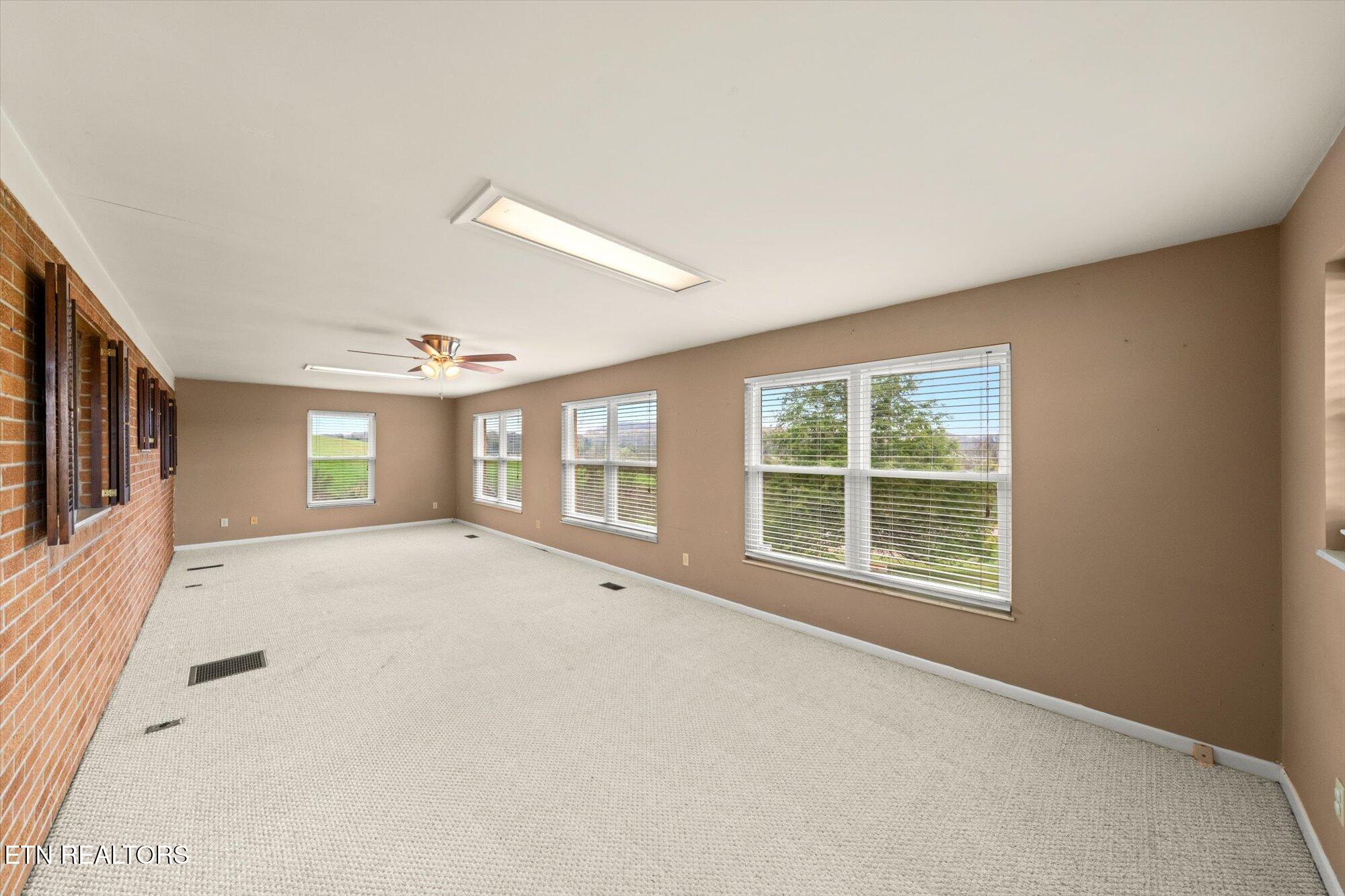121 Kiser Rd