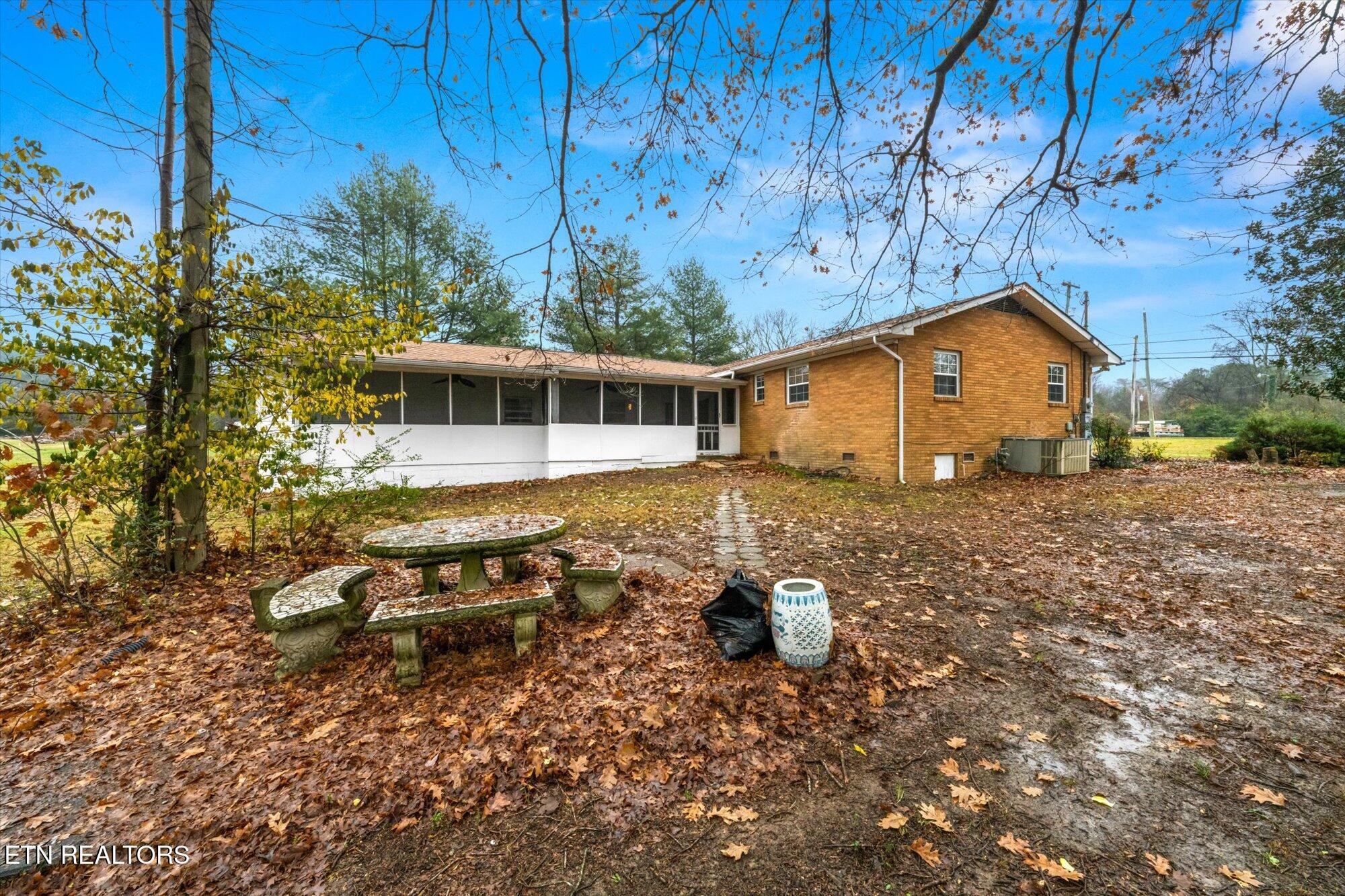5955 Babelay Rd