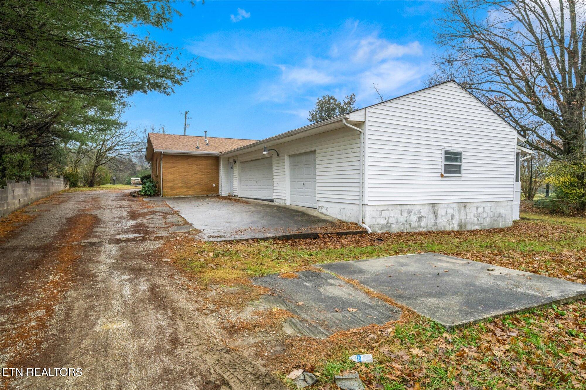 5955 Babelay Rd