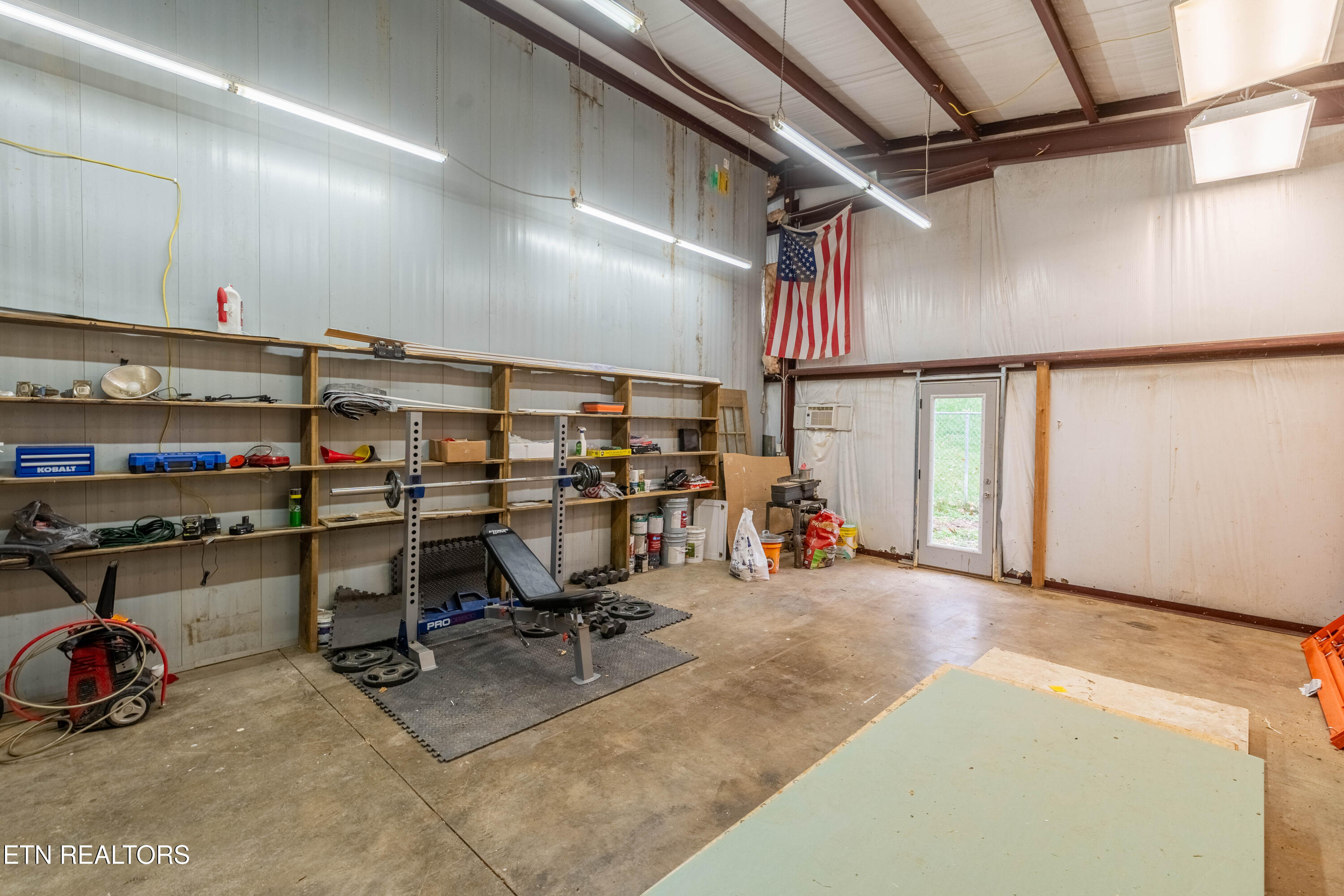 2313 US-411 N