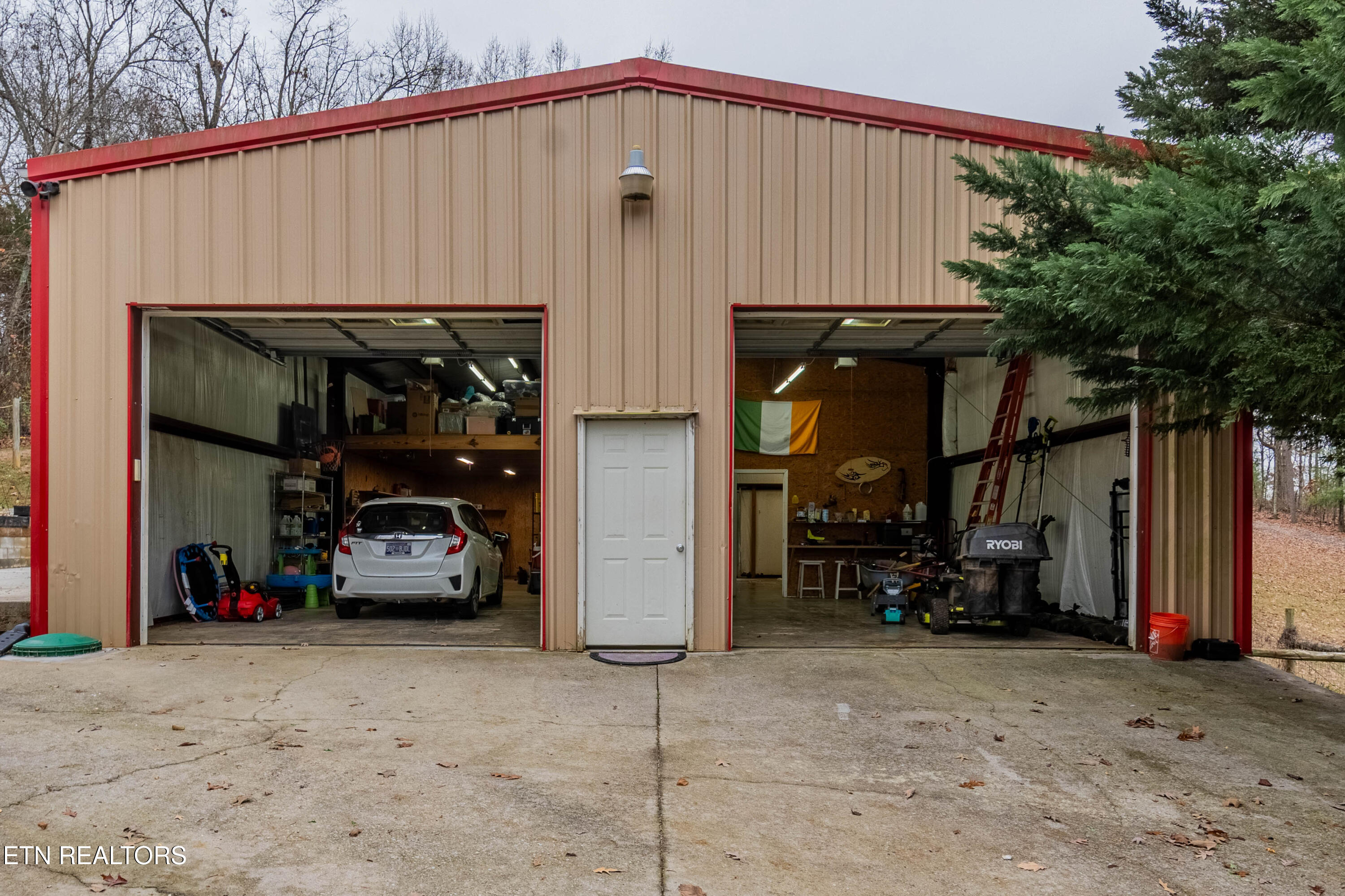 2313 US-411 N