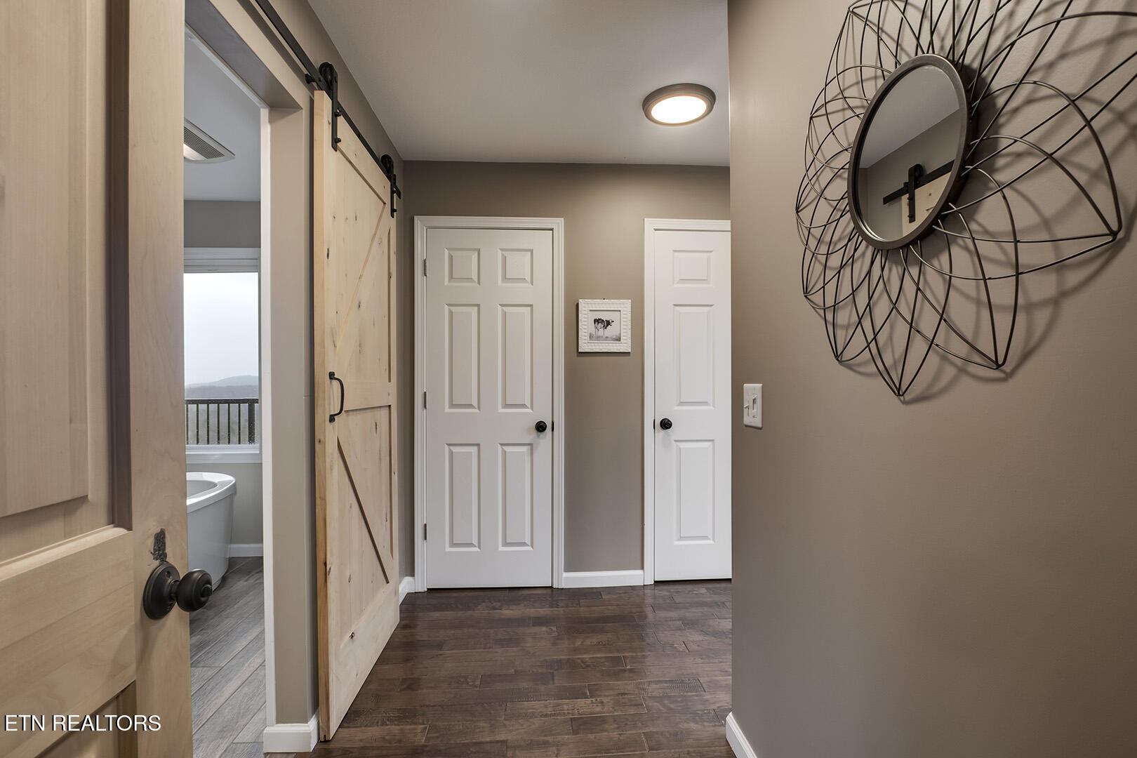 631 Green Ridge Tr