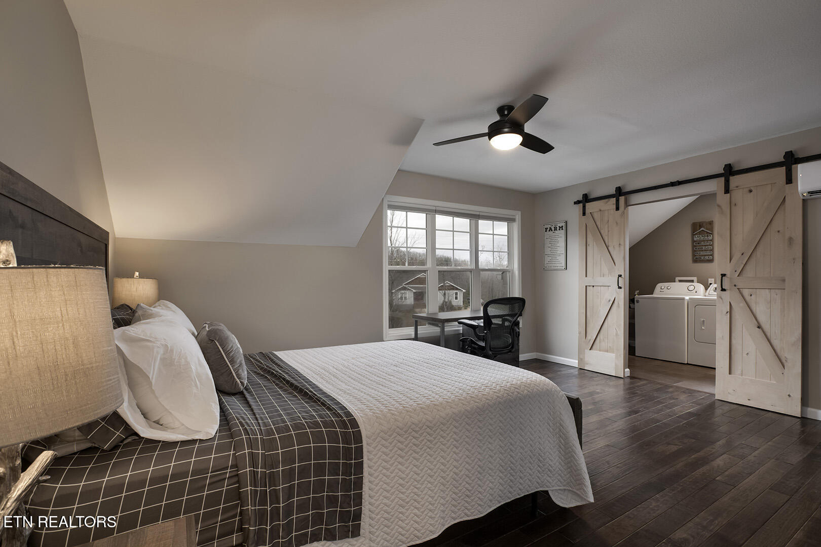 631 Green Ridge Tr
