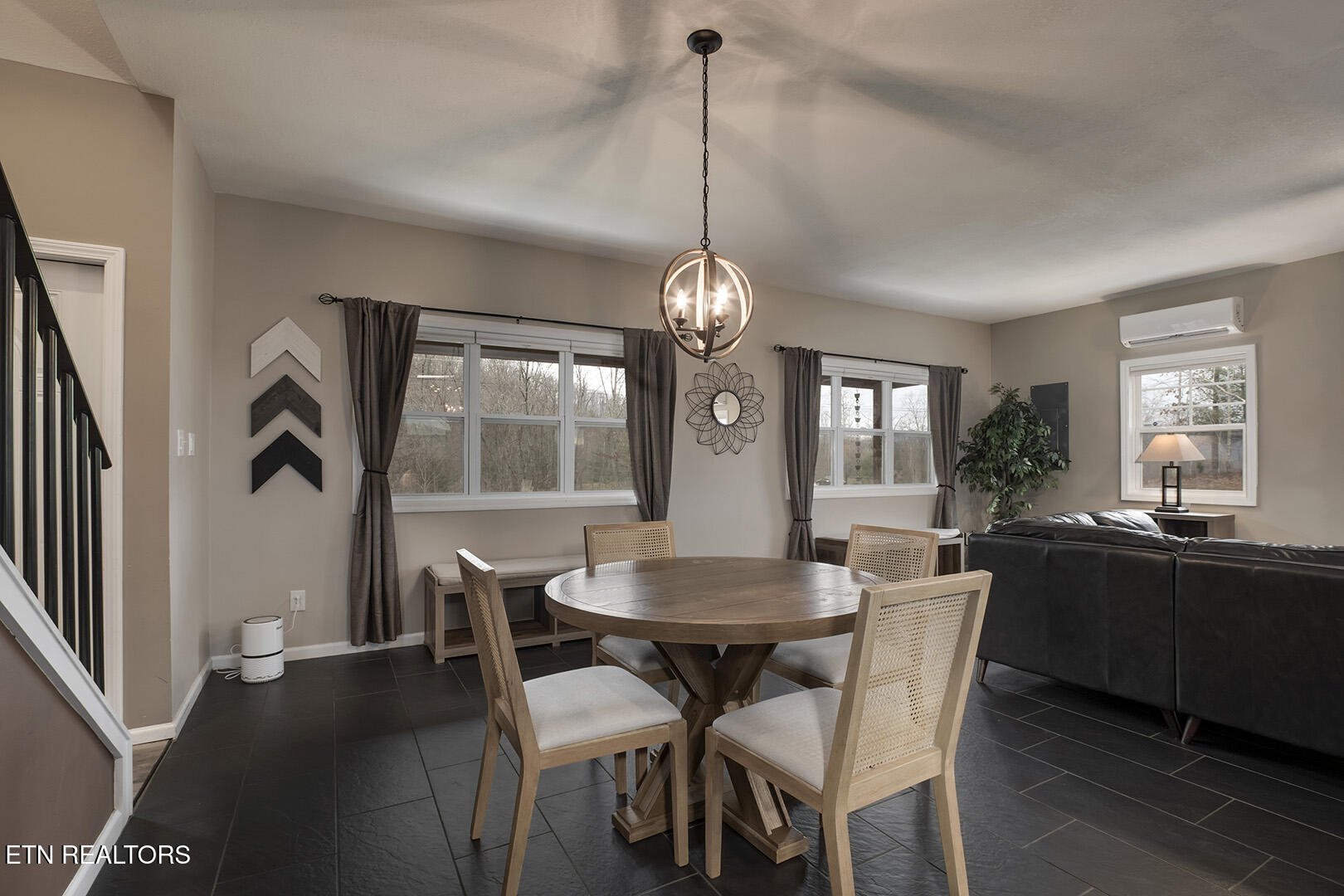 631 Green Ridge Tr
