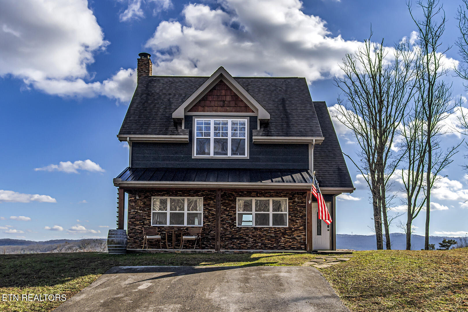 631 Green Ridge Tr