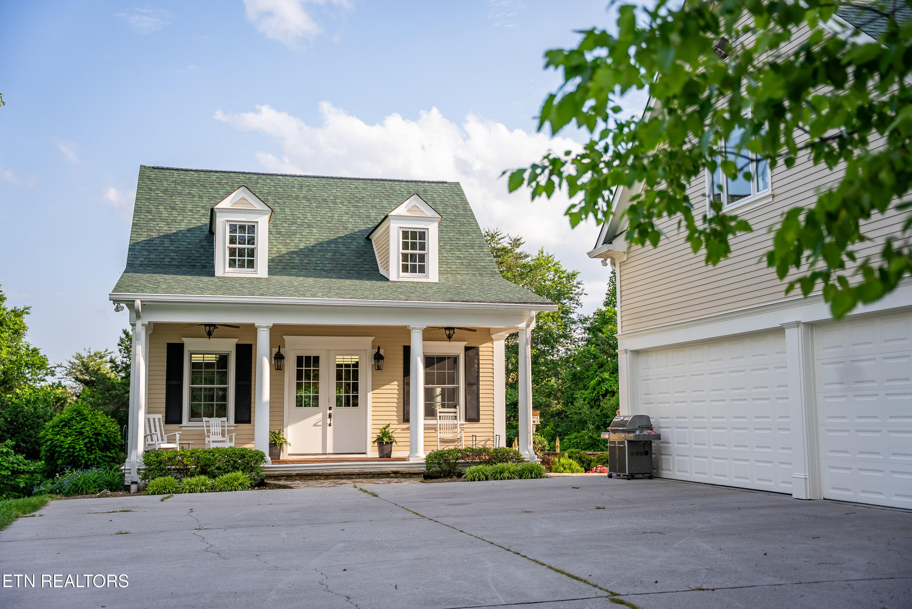 2209 Diggs Rd