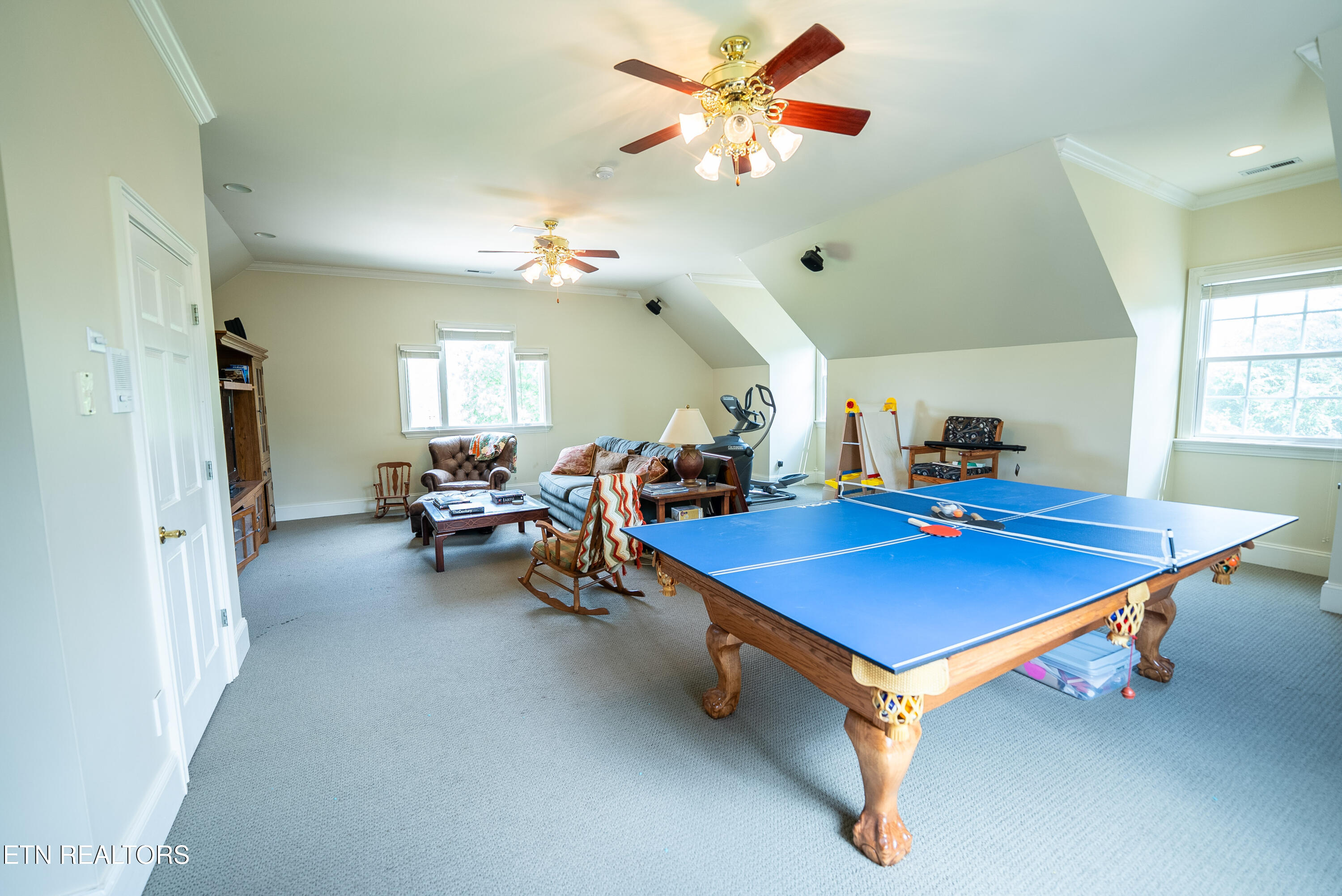 2209 Diggs Rd
