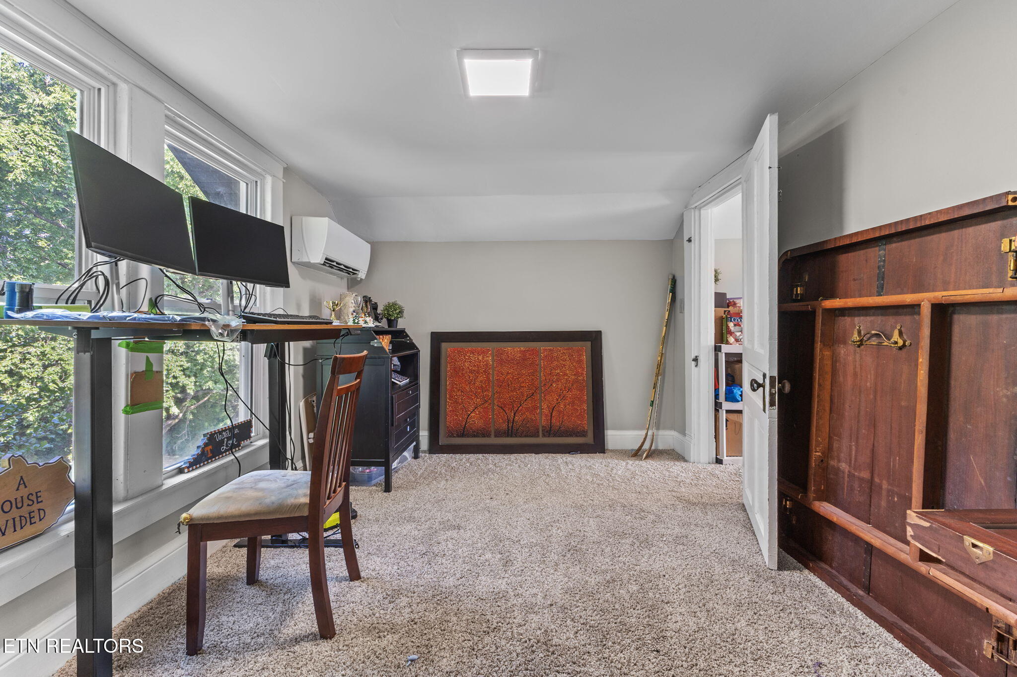 1600 Lawson Ave