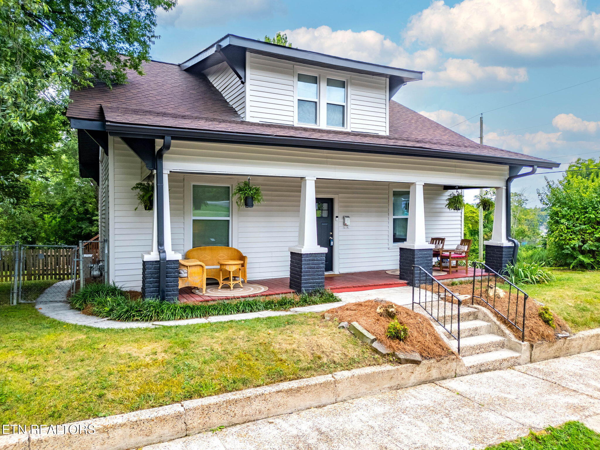 1600 Lawson Ave