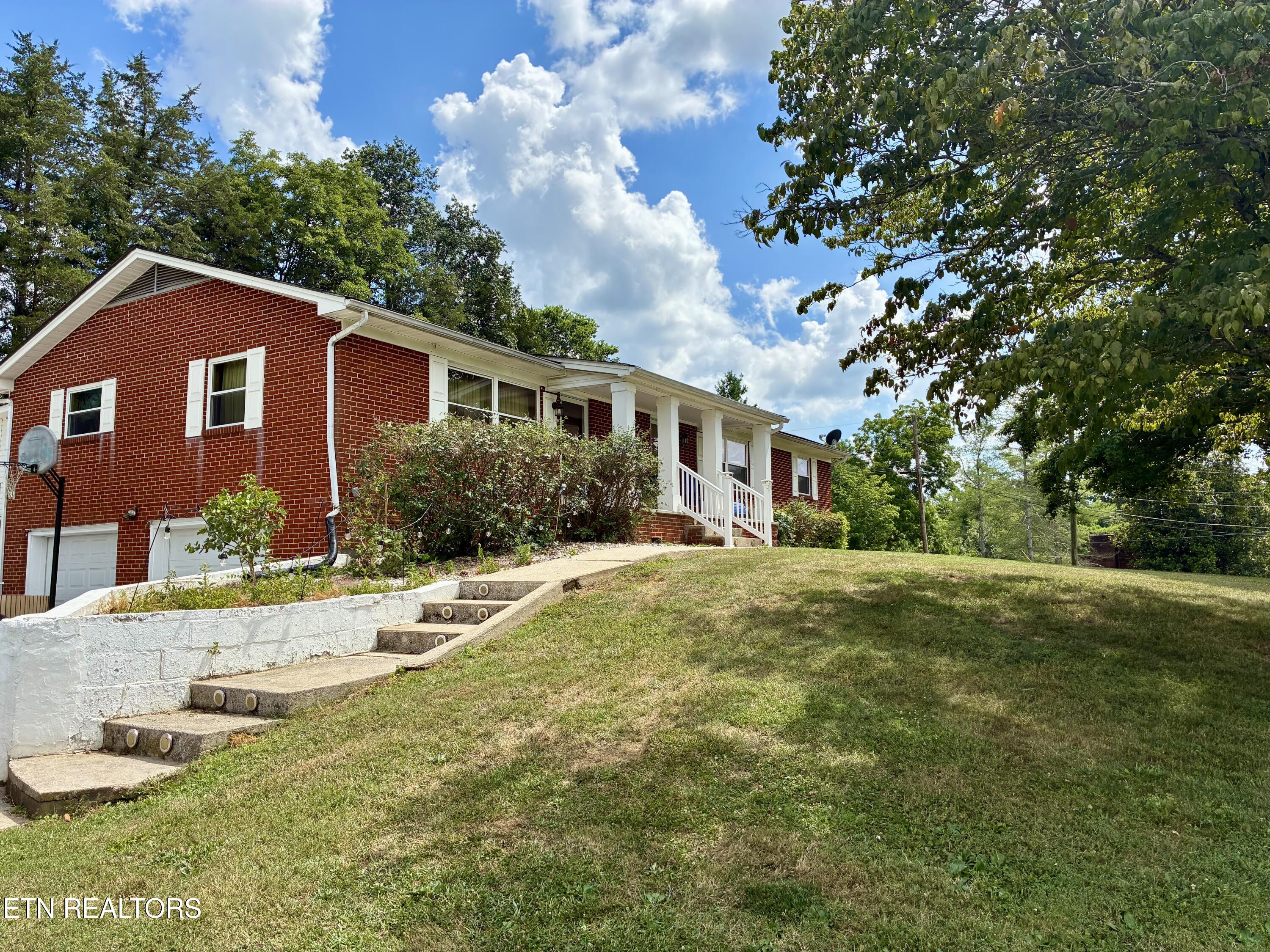 1907 Tazewell Pike