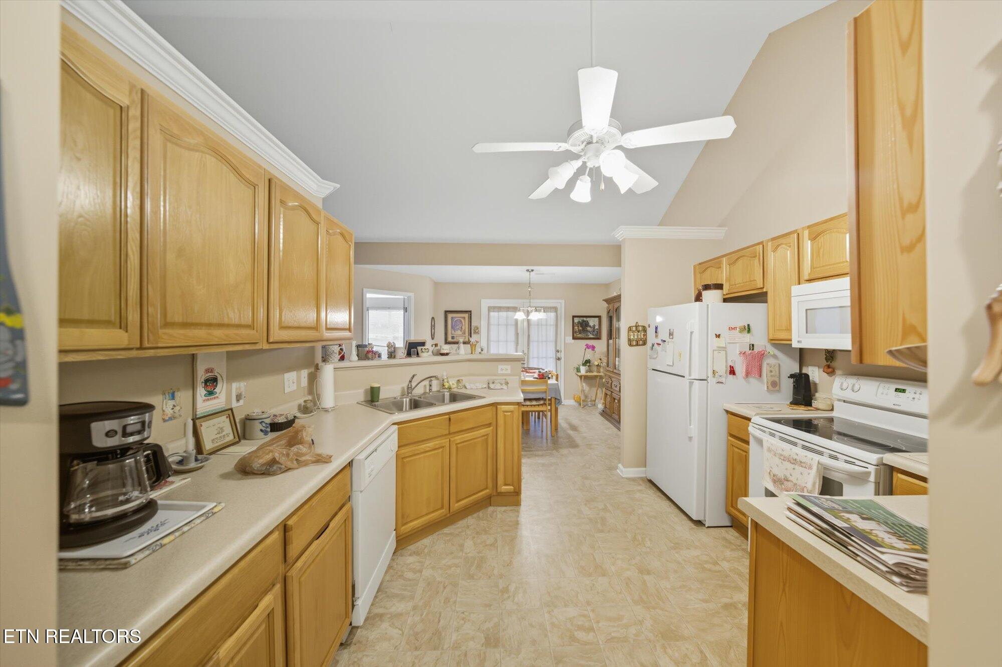 1652 Emerald Pointe Lane