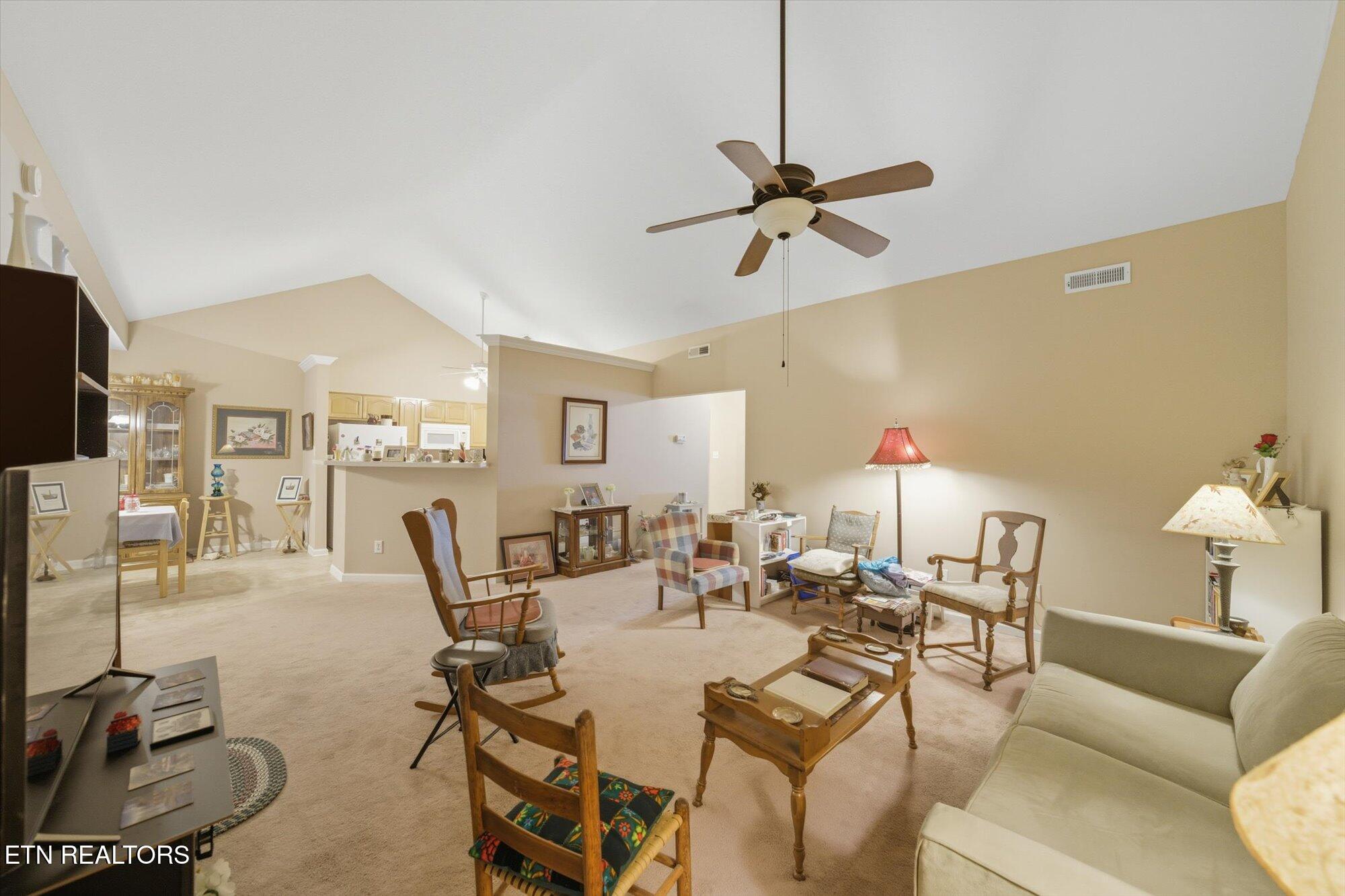 1652 Emerald Pointe Lane