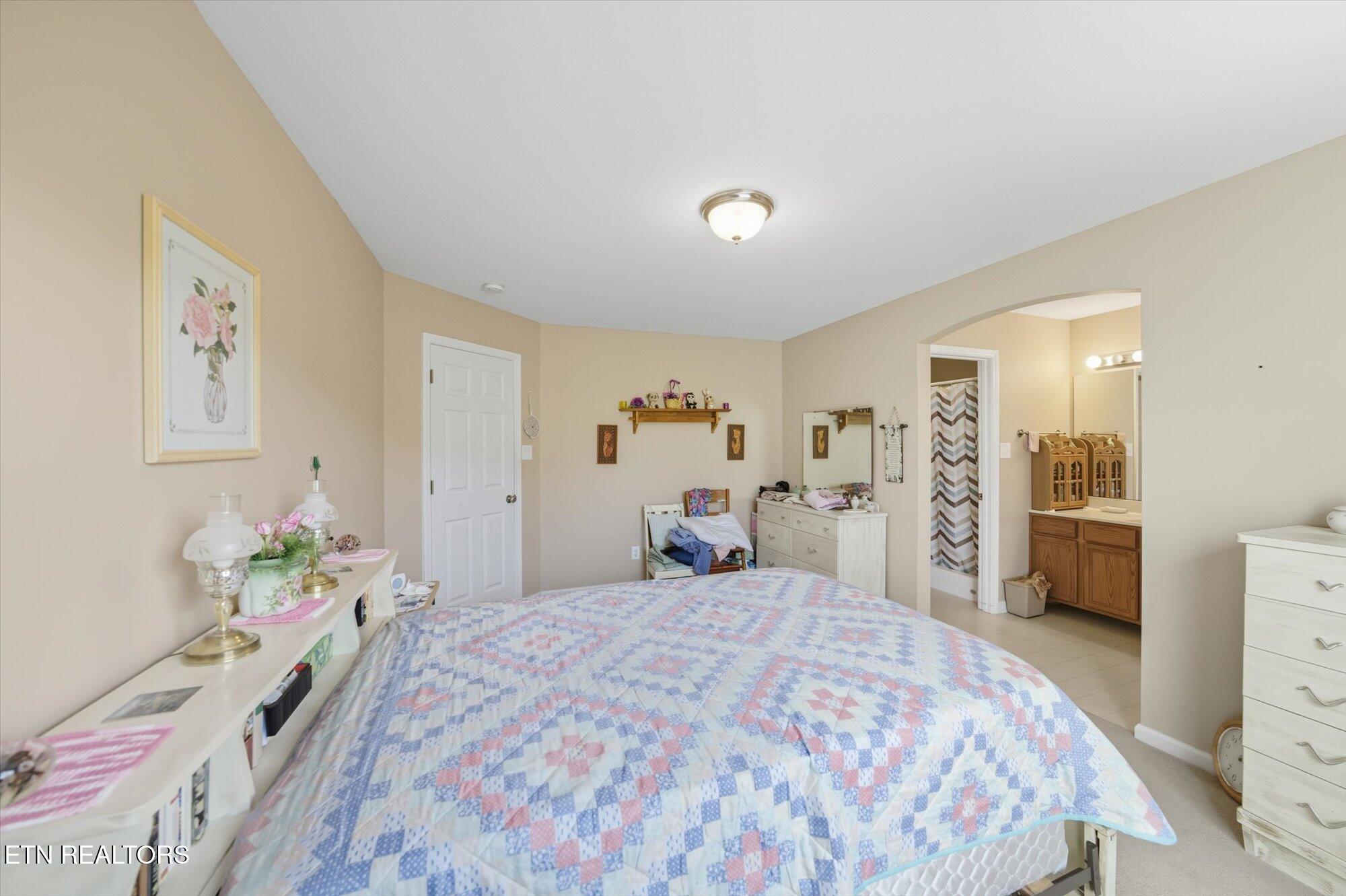 1652 Emerald Pointe Lane
