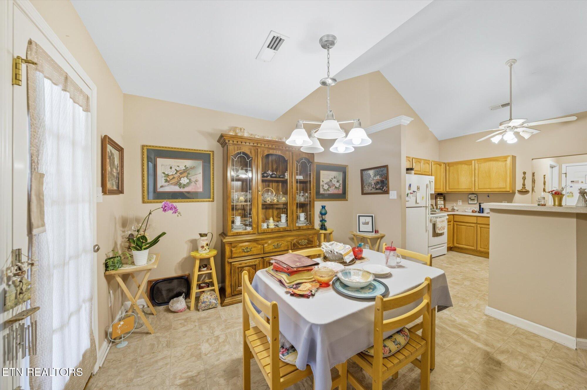 1652 Emerald Pointe Lane