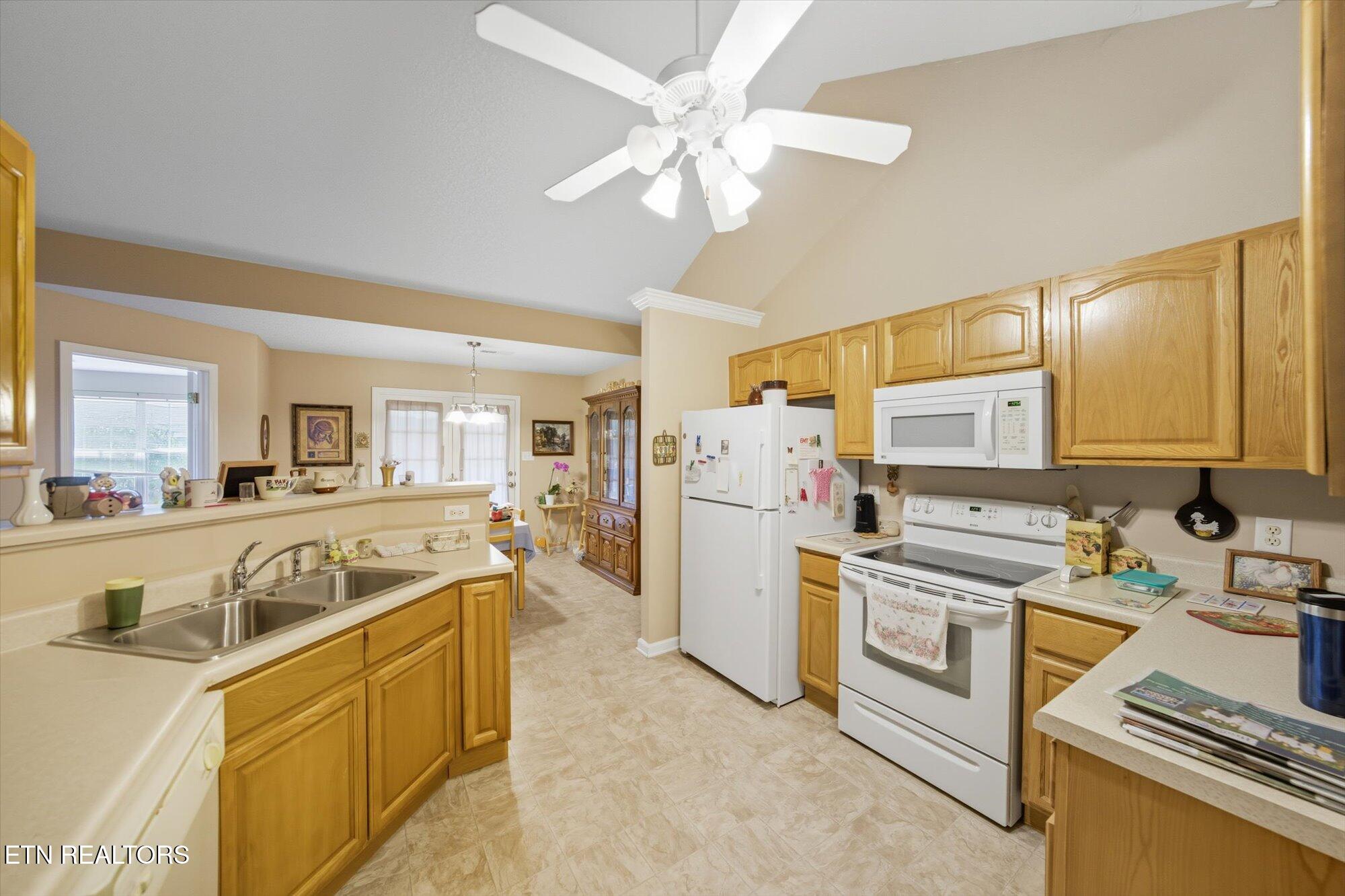 1652 Emerald Pointe Lane
