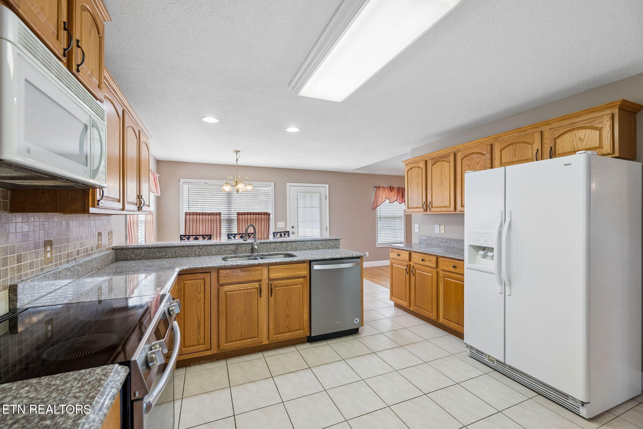 124 Huntington Lane