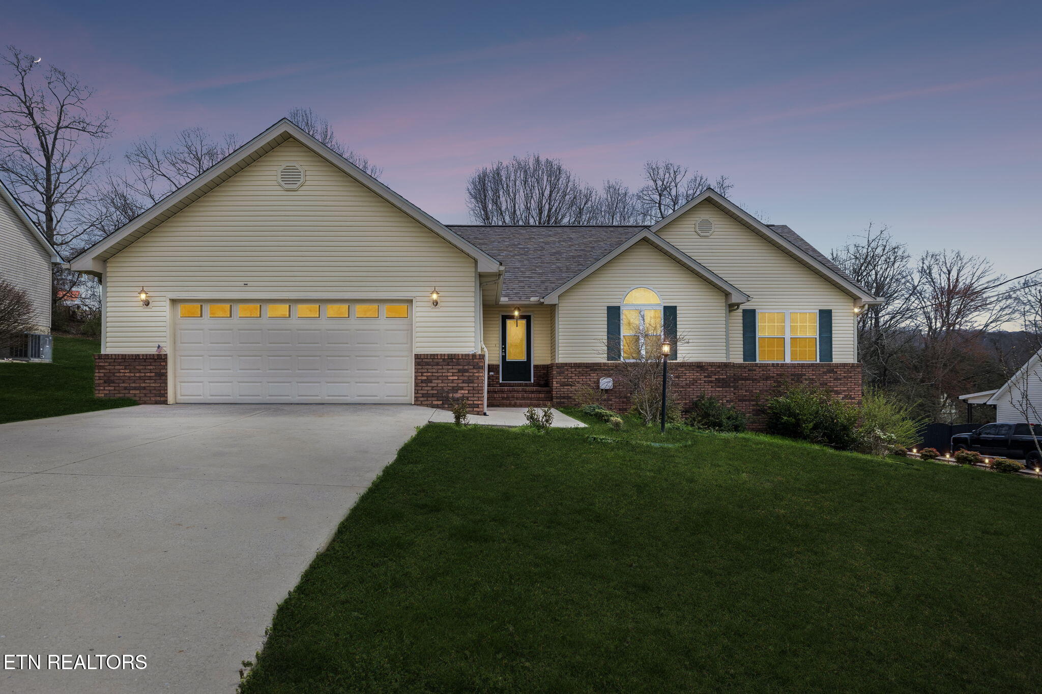 124 Huntington Lane