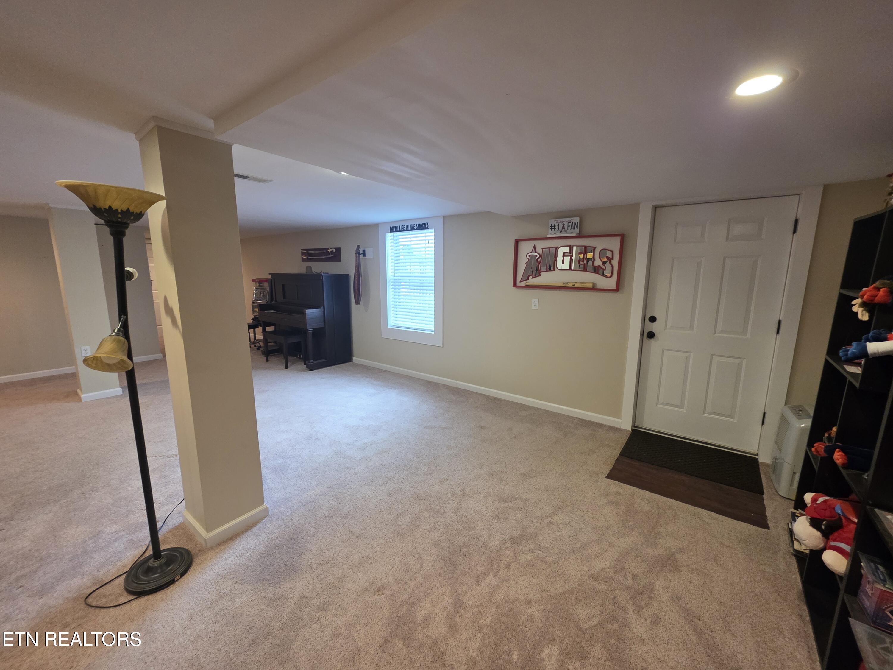 1750 Meadow Ridge Circle