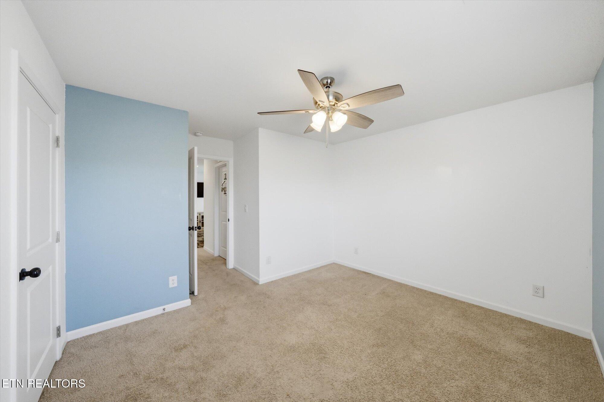 889 Old Towne Loop Drive