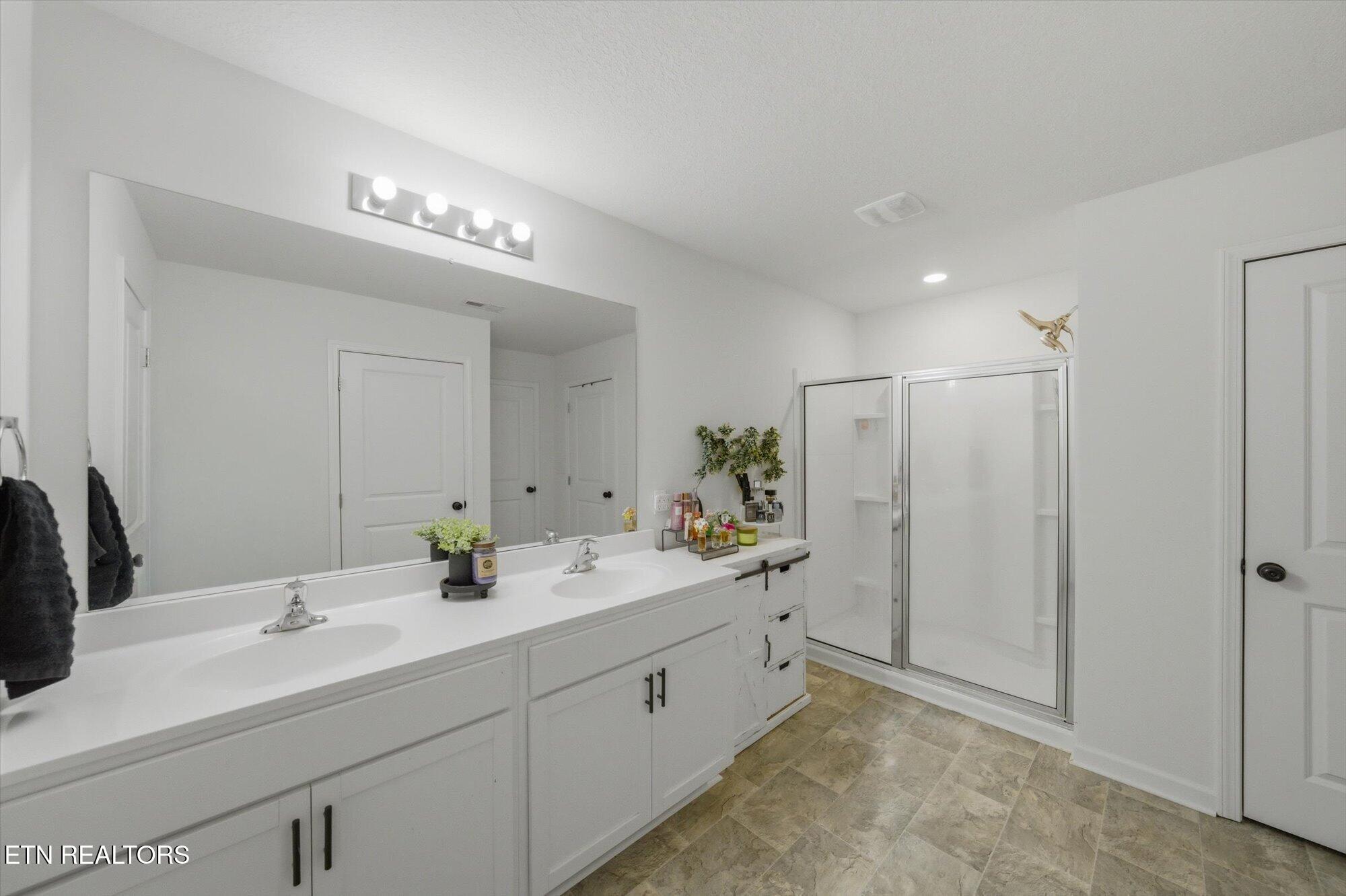 889 Old Towne Loop Drive